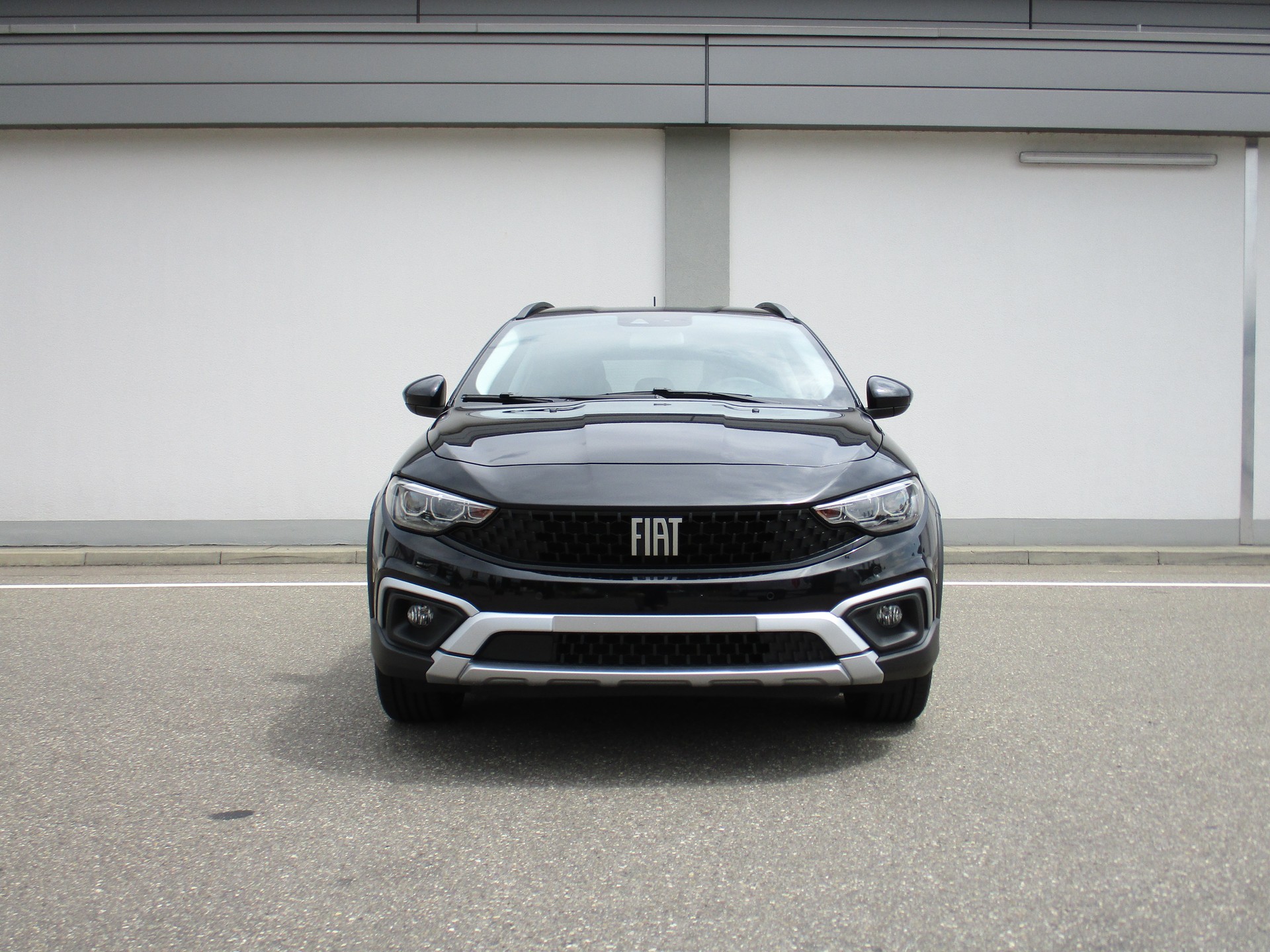 FIAT Tipo 1.5 MHEV Swiss Edition Cross-image-1
