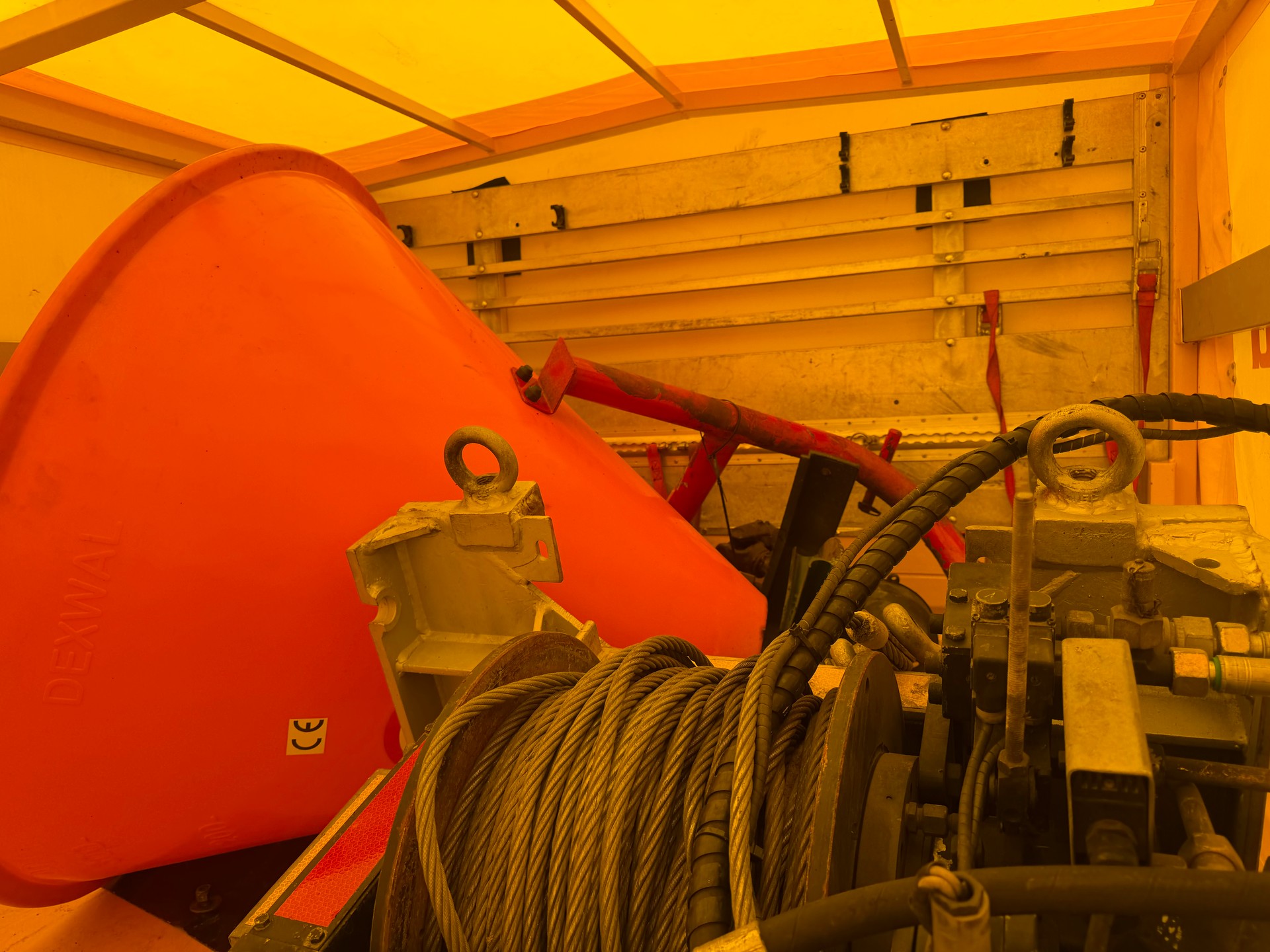 UNIMOG U 1400-image-10