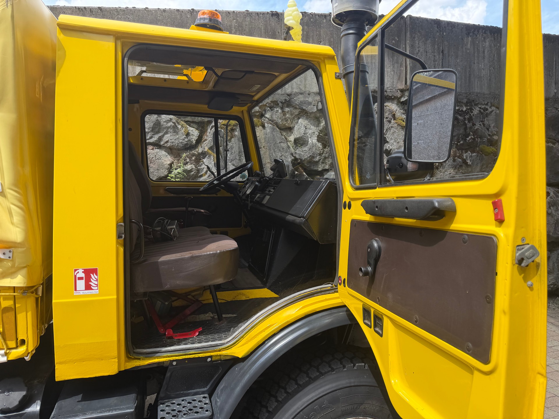 UNIMOG U 1400-image-8
