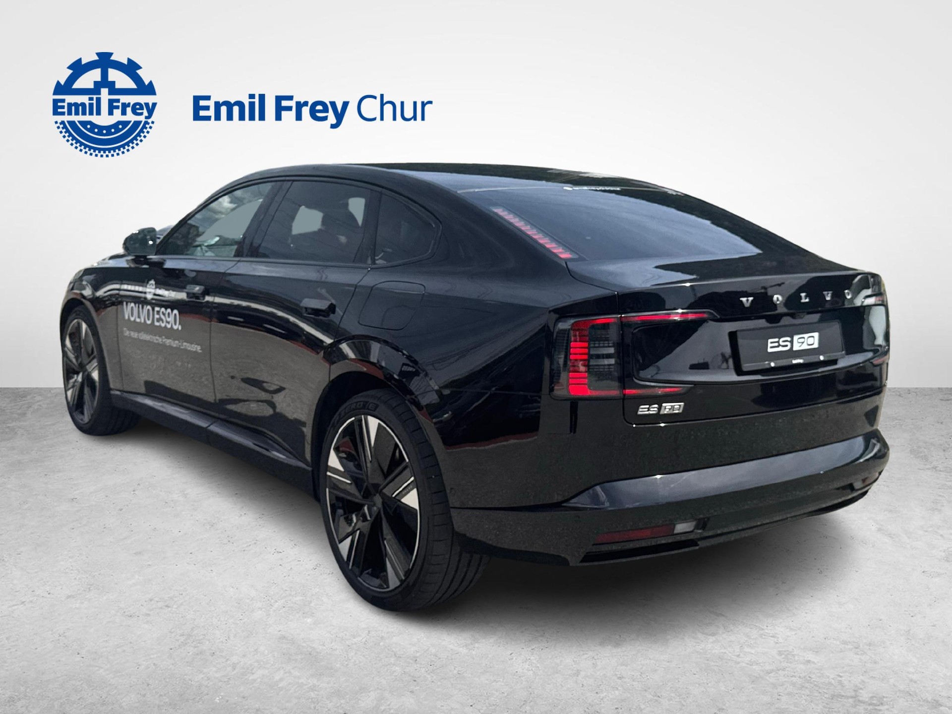 VOLVO ES90 Ultra-showroom-element-2