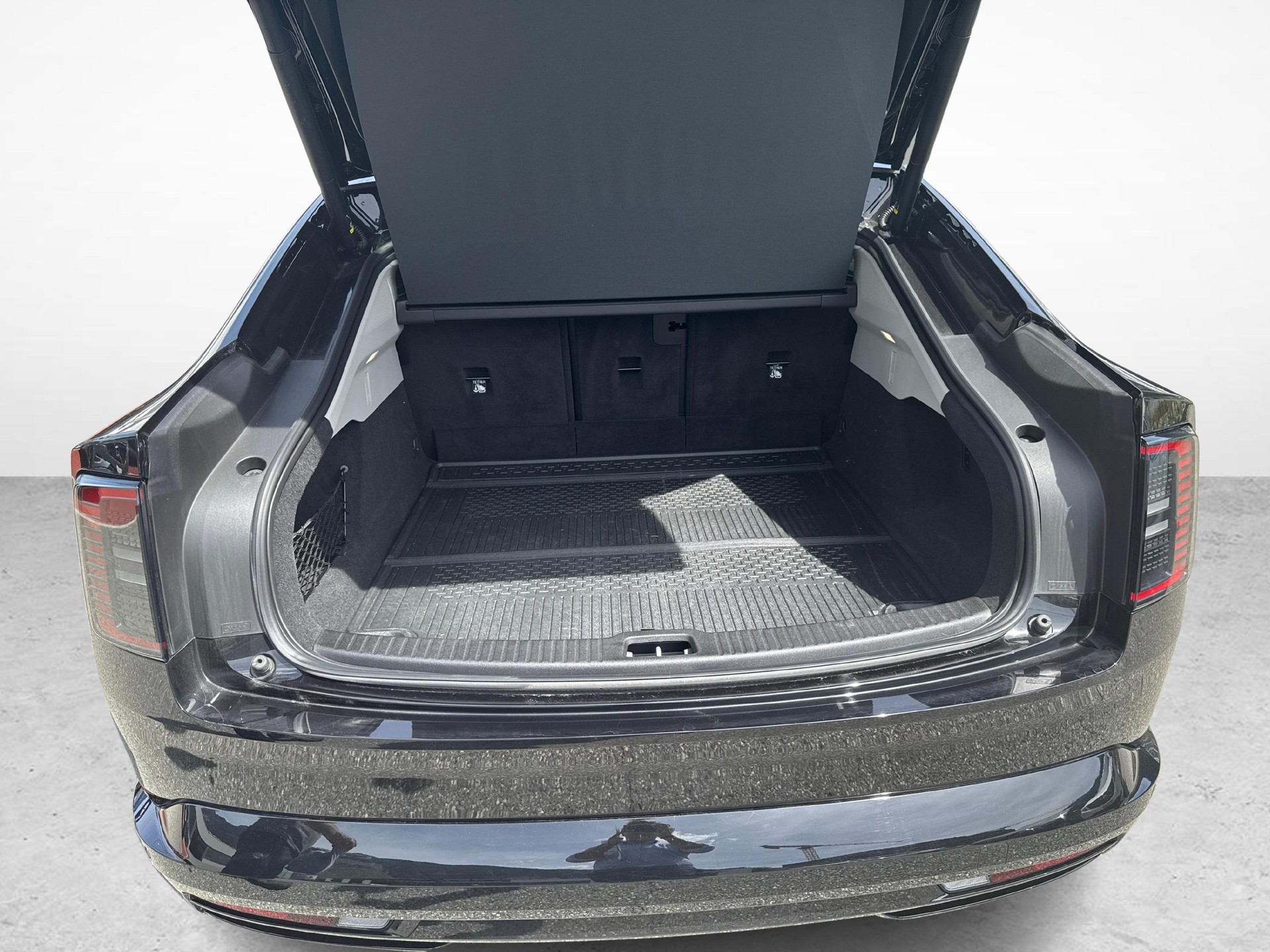 VOLVO ES90 Ultra-image-11