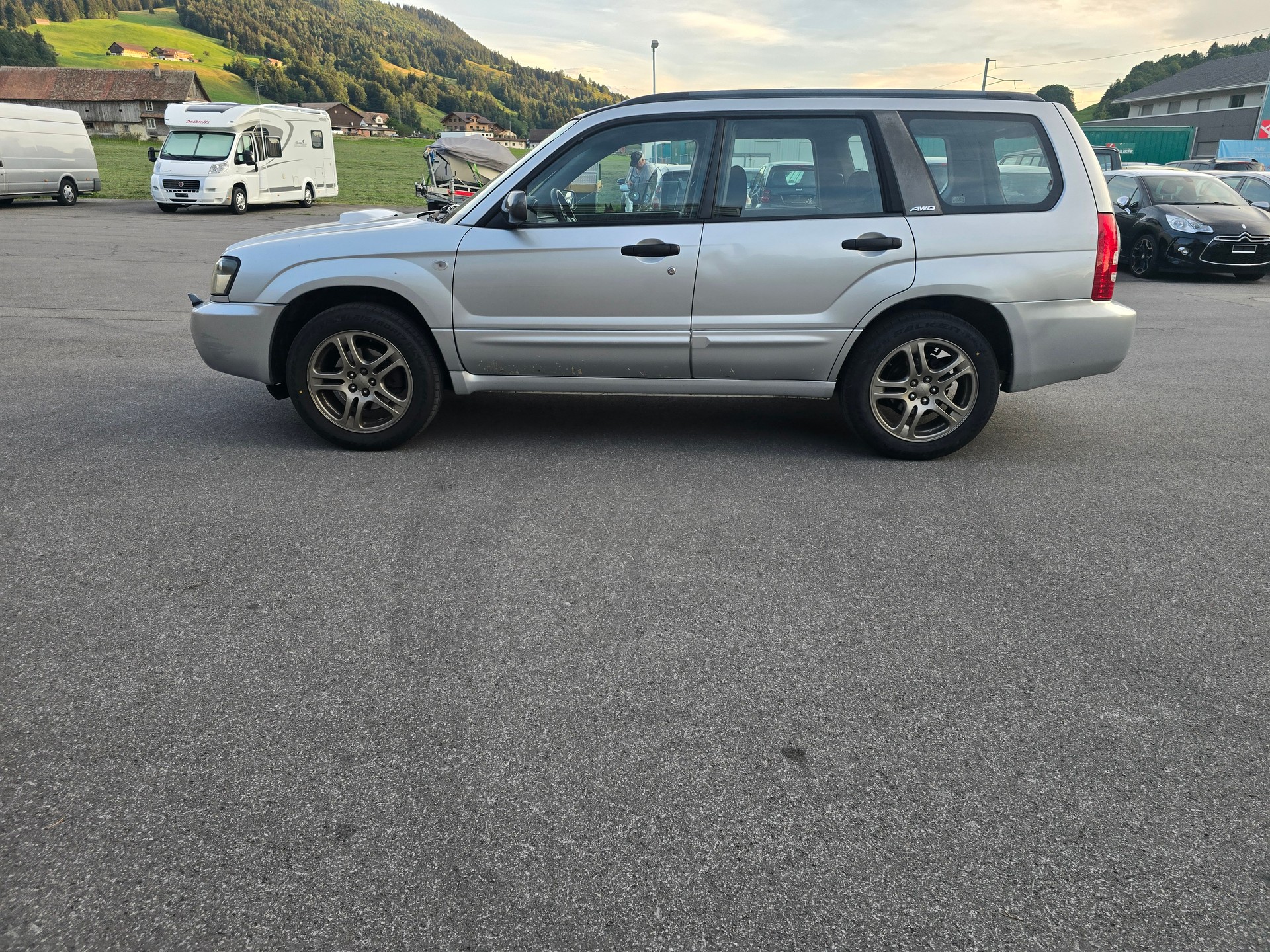 SUBARU Forester 2.0XT Club Automatic-image-7