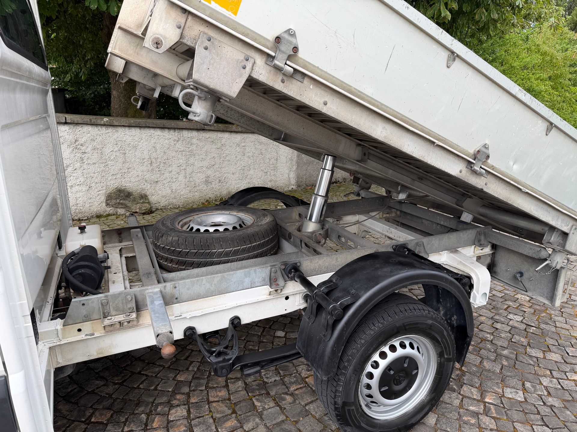 VW Crafter 35 2.0 TDI CR / Kipper / Ab MFK / Service gepflegt ink. Kupplung & Zahnriemen / Nutzlast 1010kg / Anhängerkup. 3500kg-image-9