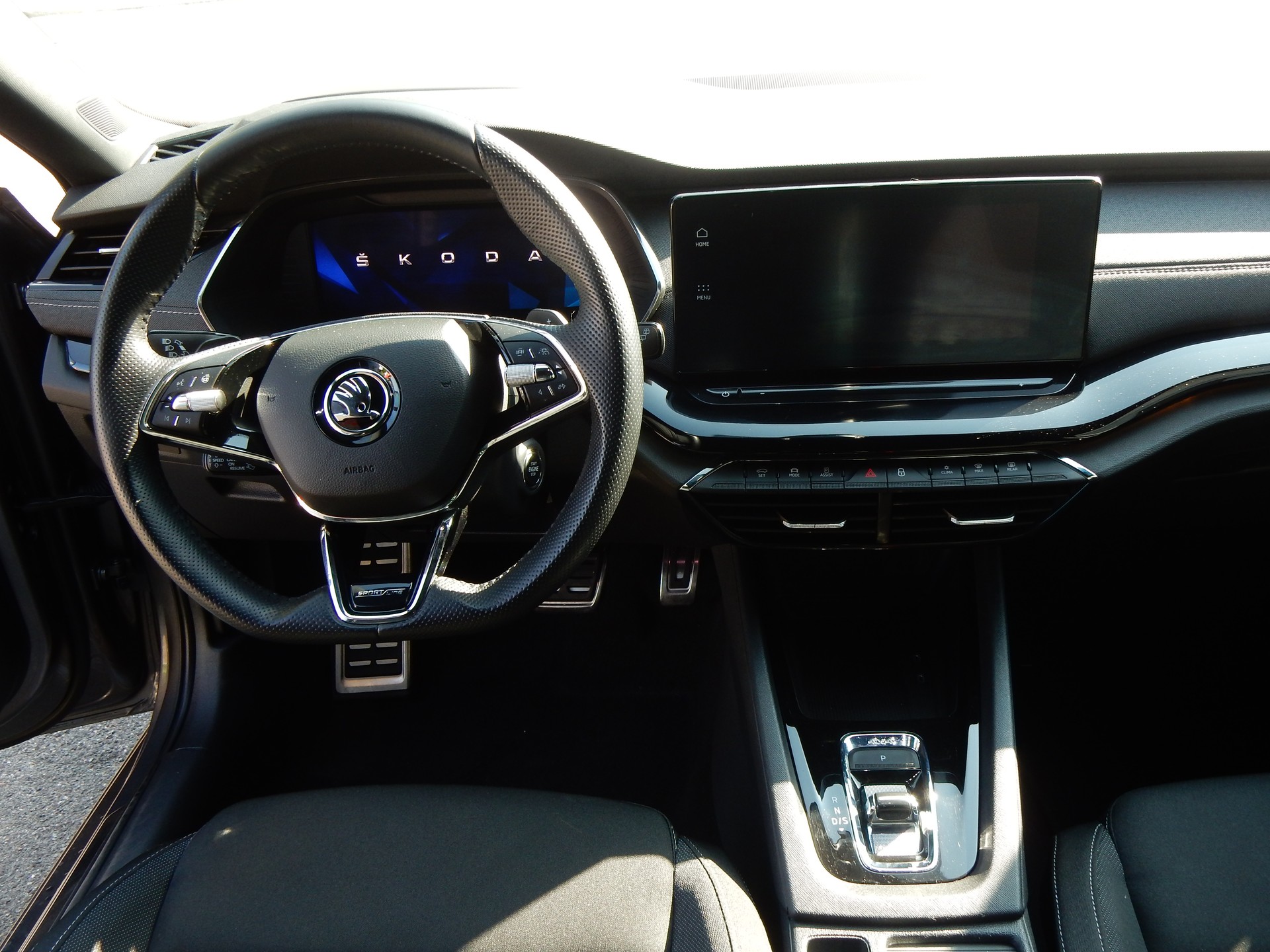 SKODA Octavia Combi 2.0 TSI SportLine DSG 4x4-image-12