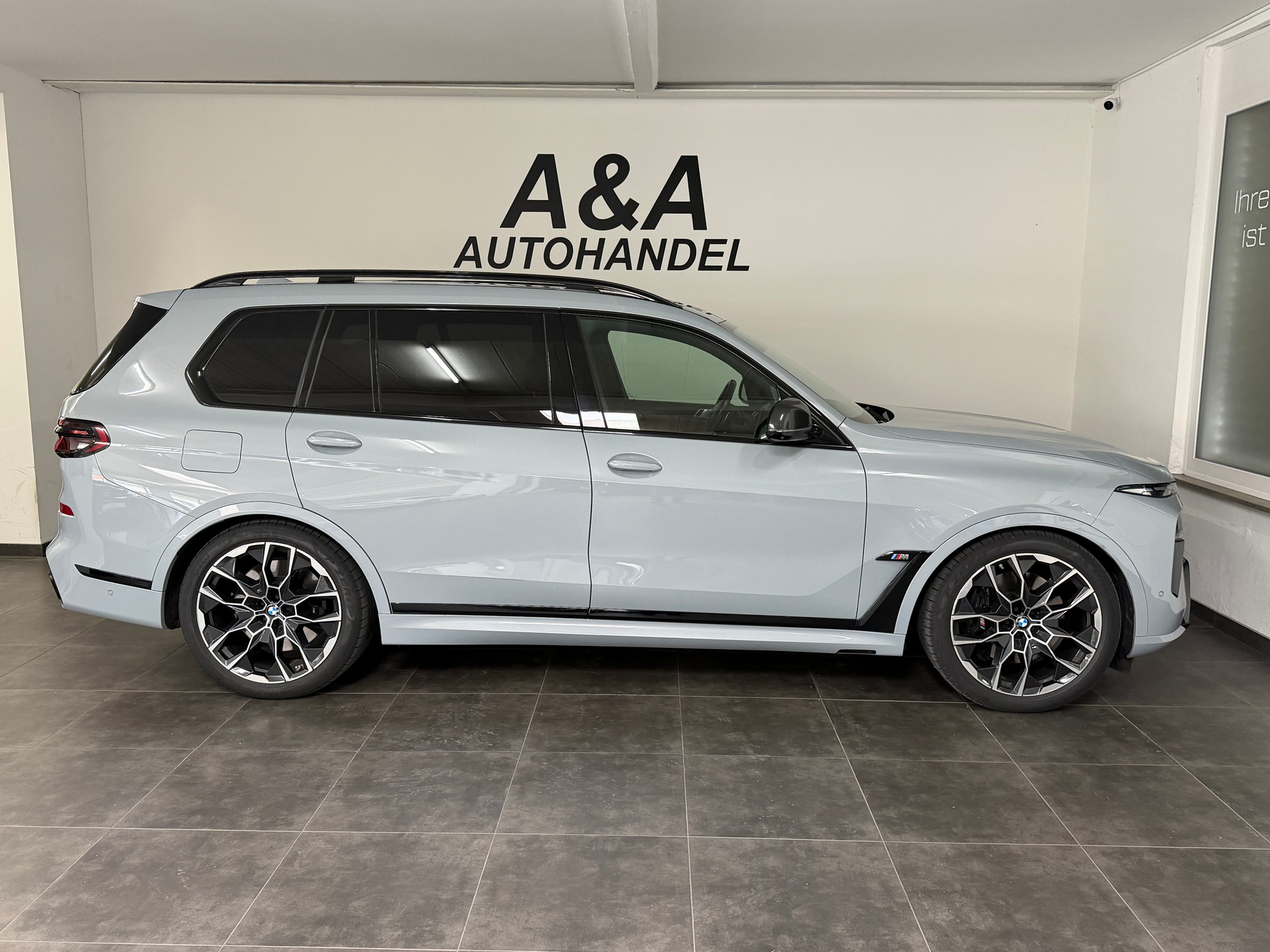 BMW X7 xDrive 48V M60i Steptronic M Sport Pro-showroom-element-2