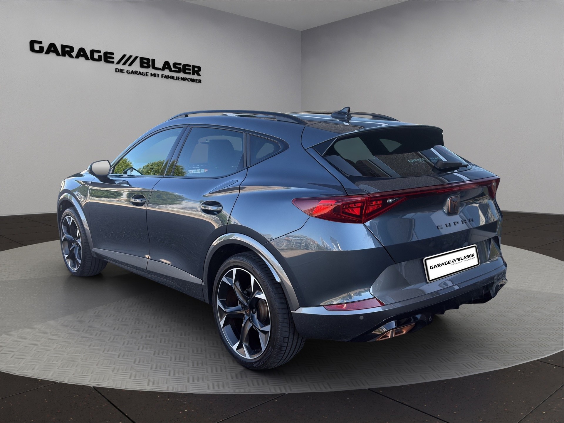 CUPRA Formentor 1.4 e-HYBRID pHEV Inicio DSG-showroom-element-2