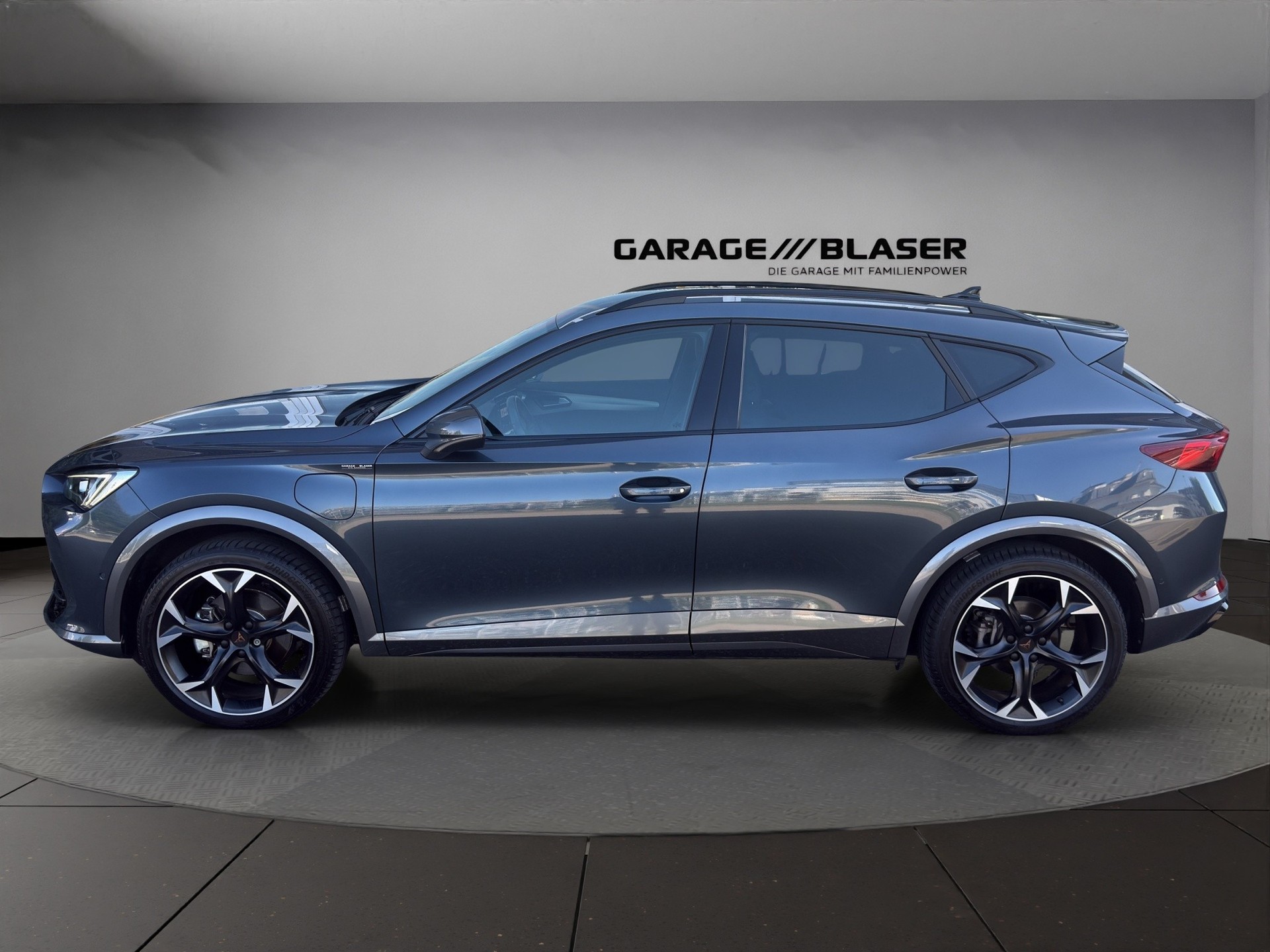 CUPRA Formentor 1.4 e-HYBRID pHEV Inicio DSG-showroom-element-1
