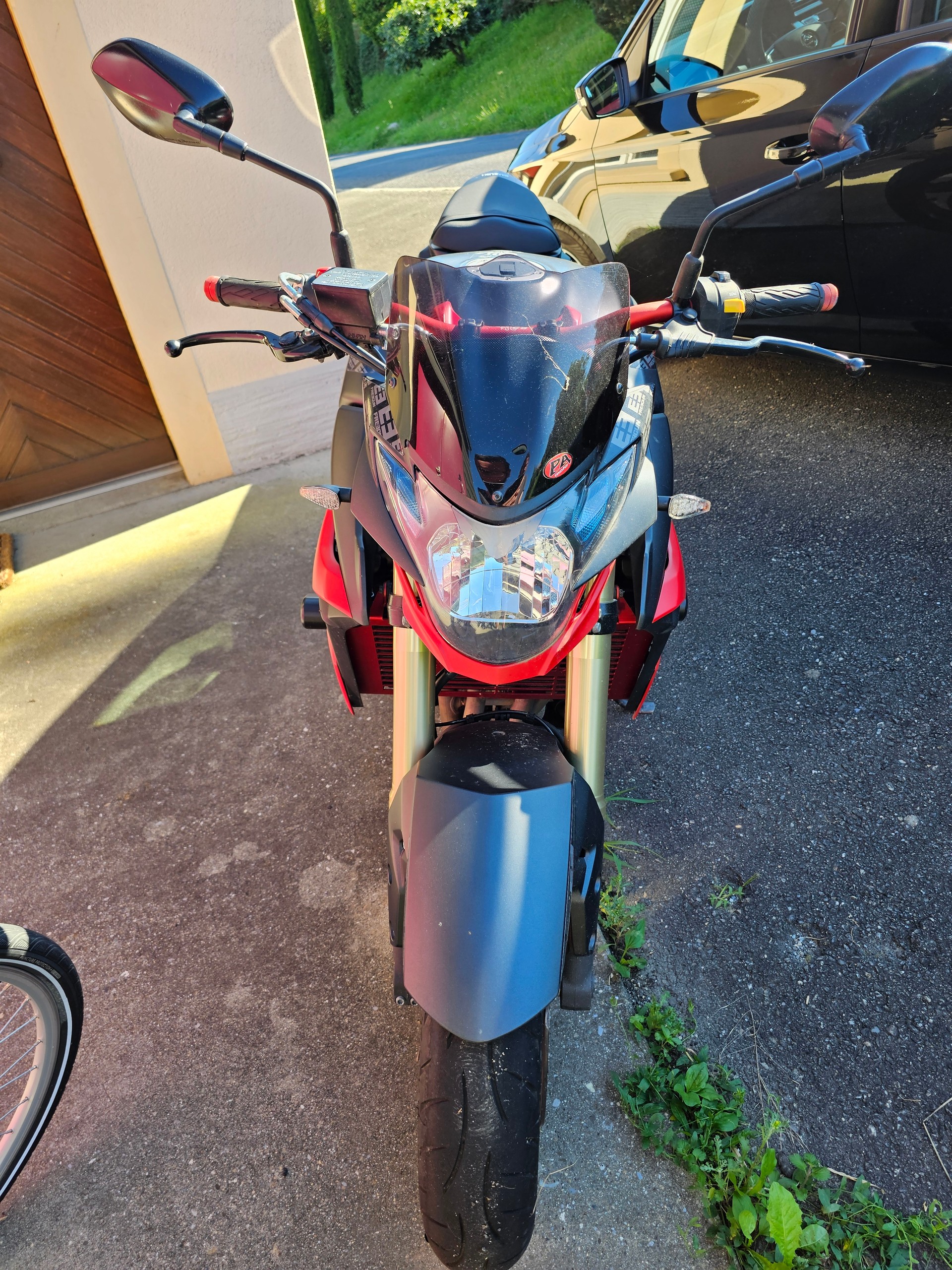SUZUKI GSR 750 ABS Freegun-image-1