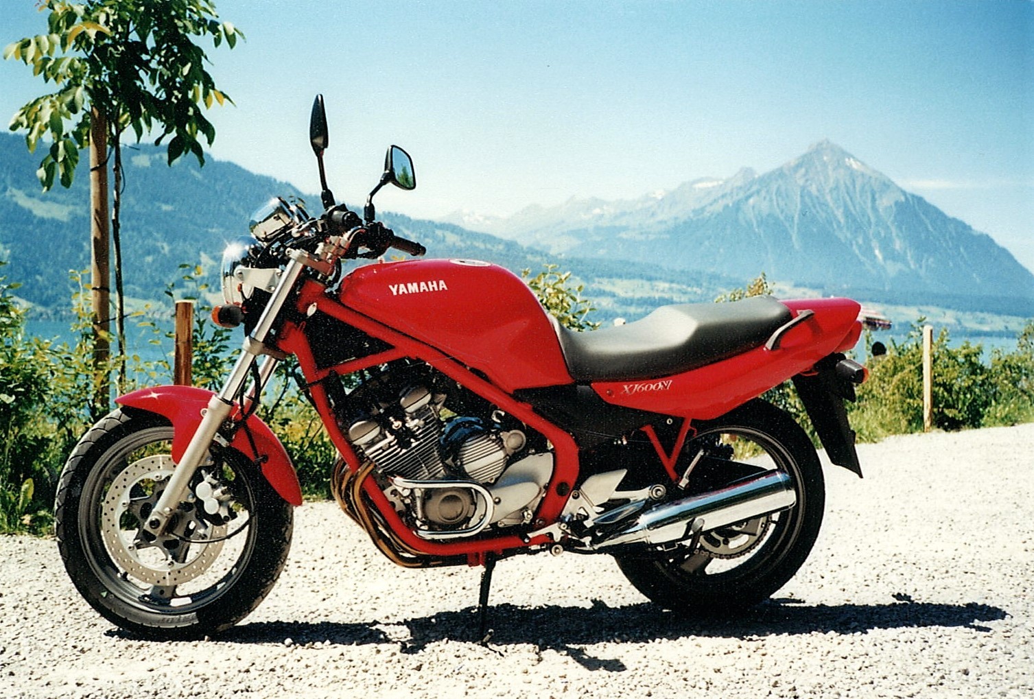 YAMAHA XJ 600 N