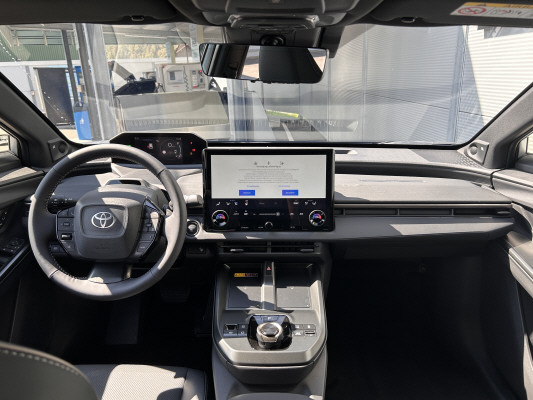 TOYOTA bZ4X Tour. Prem. 74.7 AWD-image-5