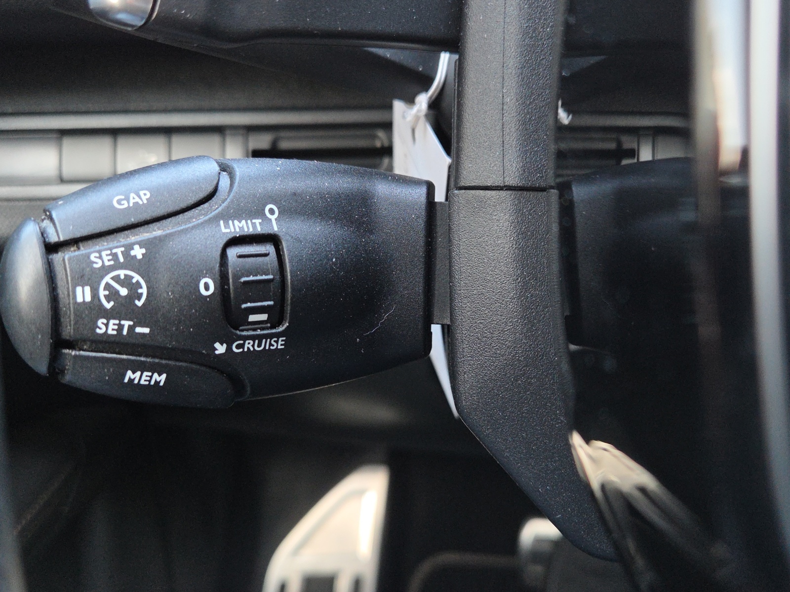 PEUGEOT 3008 1.6 BlueHDi GT Line EAT-image-13