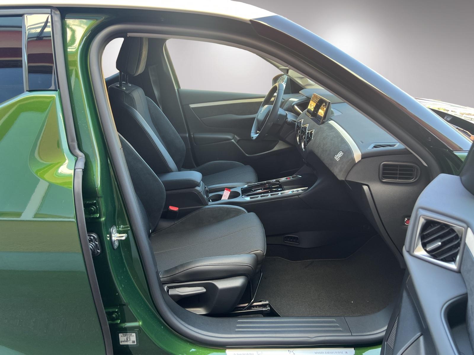 DS AUTOMOBILES 3 Crossback 1.2 Hybrid Maison Sarah Lavoine-image-11