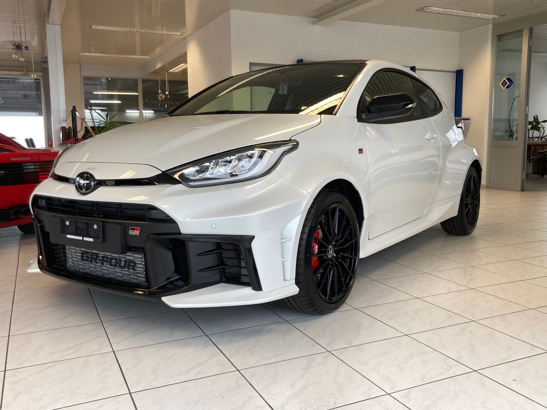 TOYOTA Yaris 1.6 GR Sport A