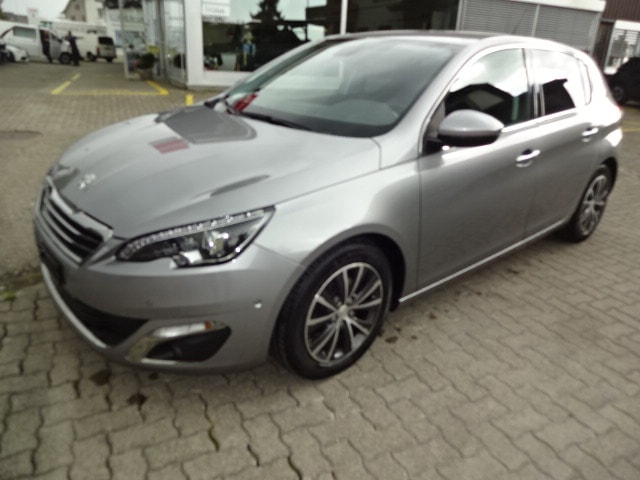 PEUGEOT 308 1.2 THP Allure Automatic