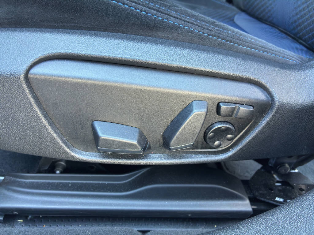 BMW 120d xDrive SAG-image-15