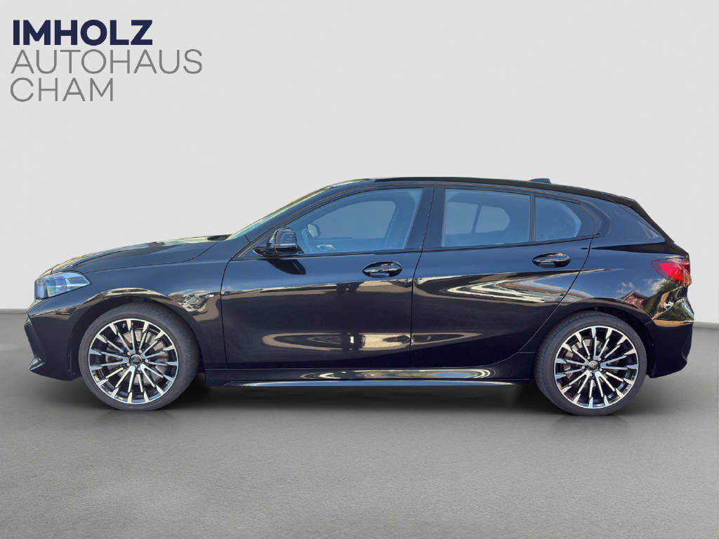 BMW 120d xDrive SAG-showroom-element-1