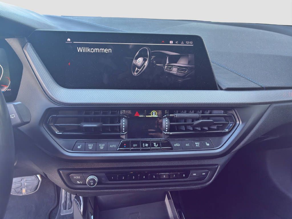 BMW 120d xDrive SAG-image-9