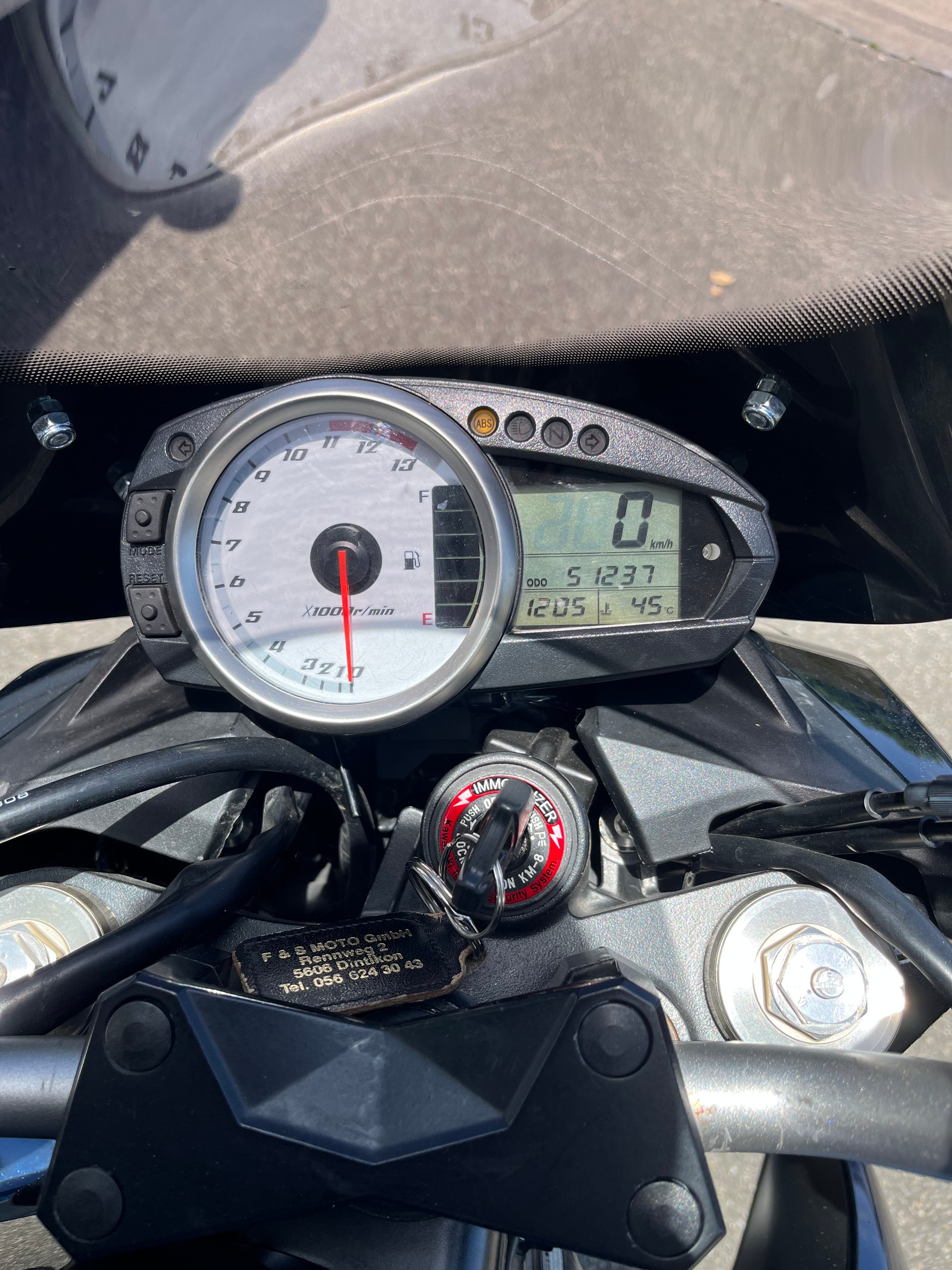 KAWASAKI Z 1000 ABS-image-2