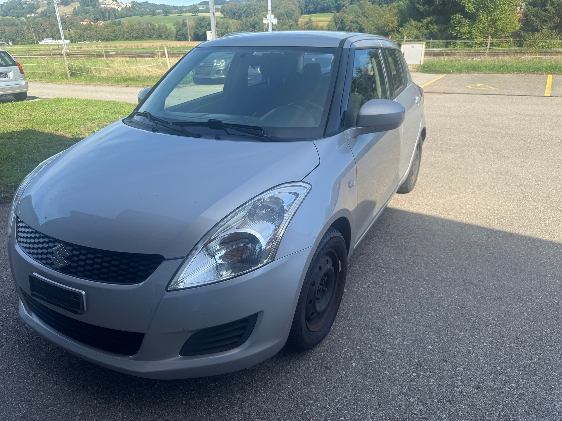 SUZUKI Swift 1.2i 16V GL-image-1