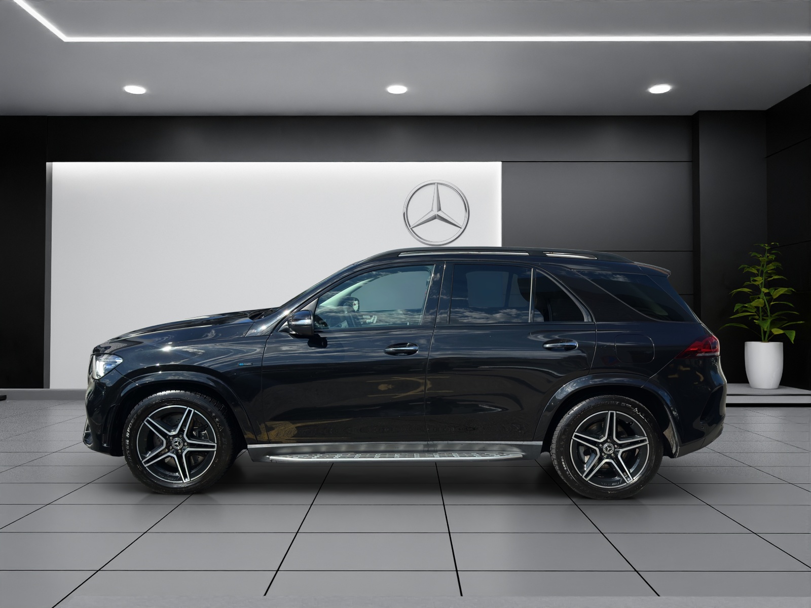 MERCEDES-BENZ GLE 350de AMG Line 4Matic-showroom-element-2