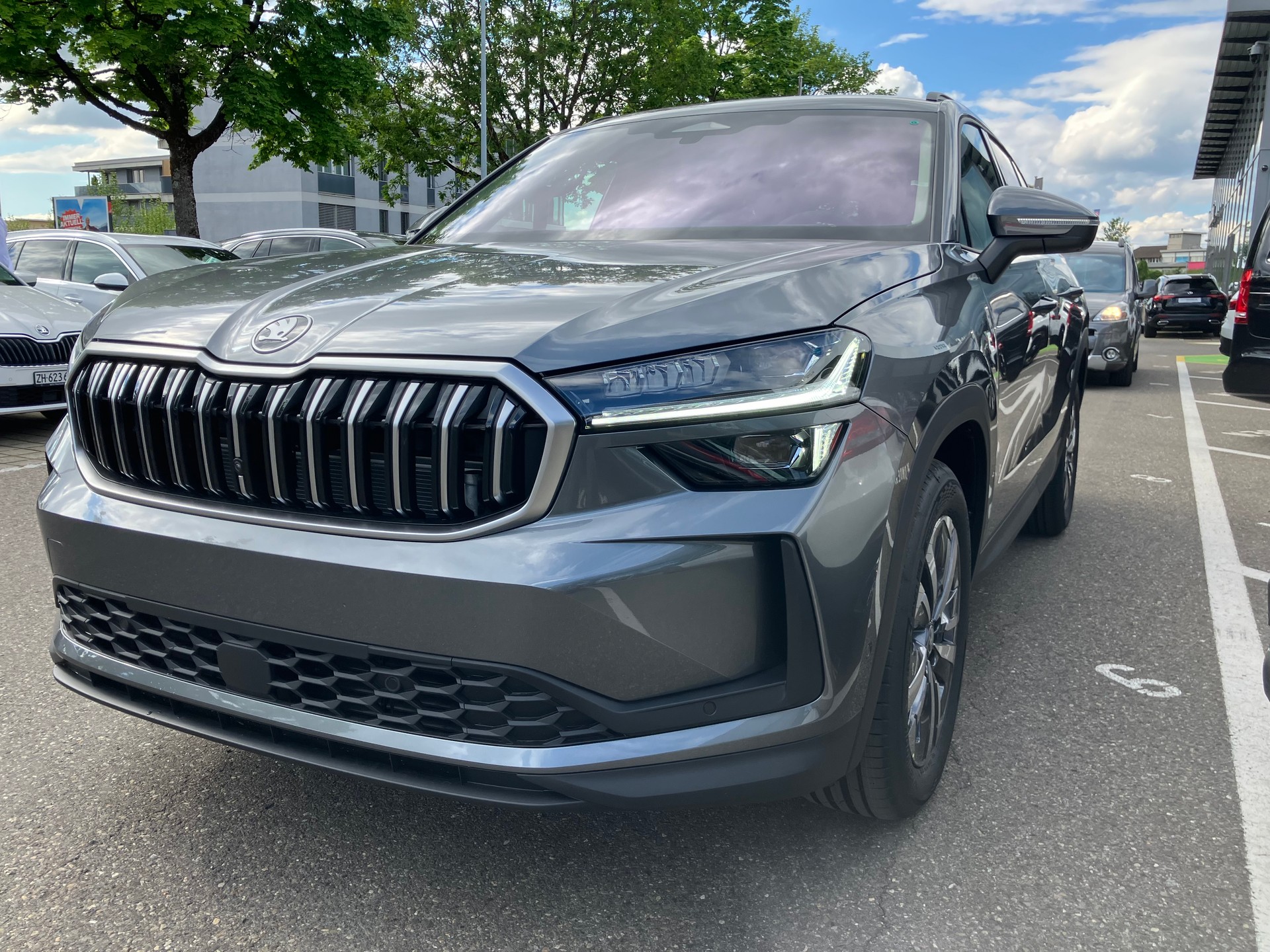SKODA Kodiaq 2.0 TSI Dynamic 4x4 DSG-image-2