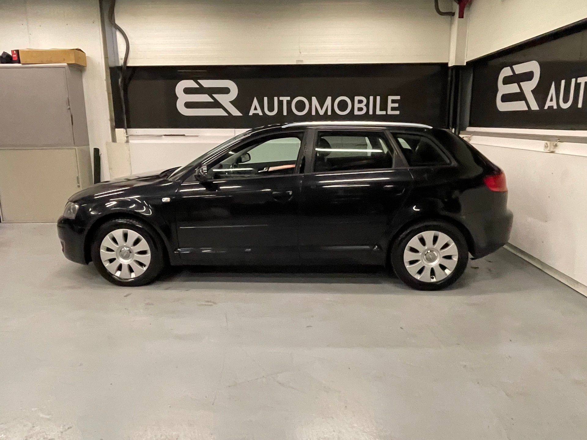 AUDI A3 Sportback 2.0 TDI Attraction quattro-image-5