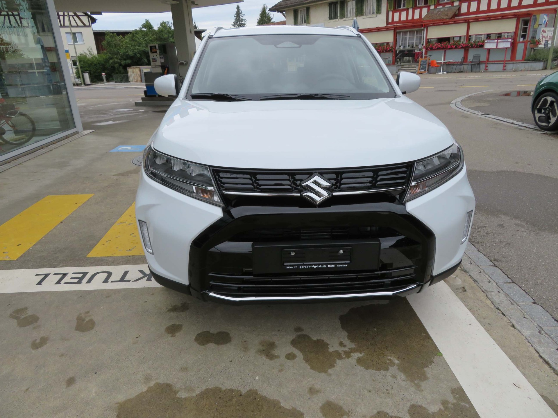 SUZUKI Vitara 1.4 T Compact+ Hybrid 4x4-showroom-element-2