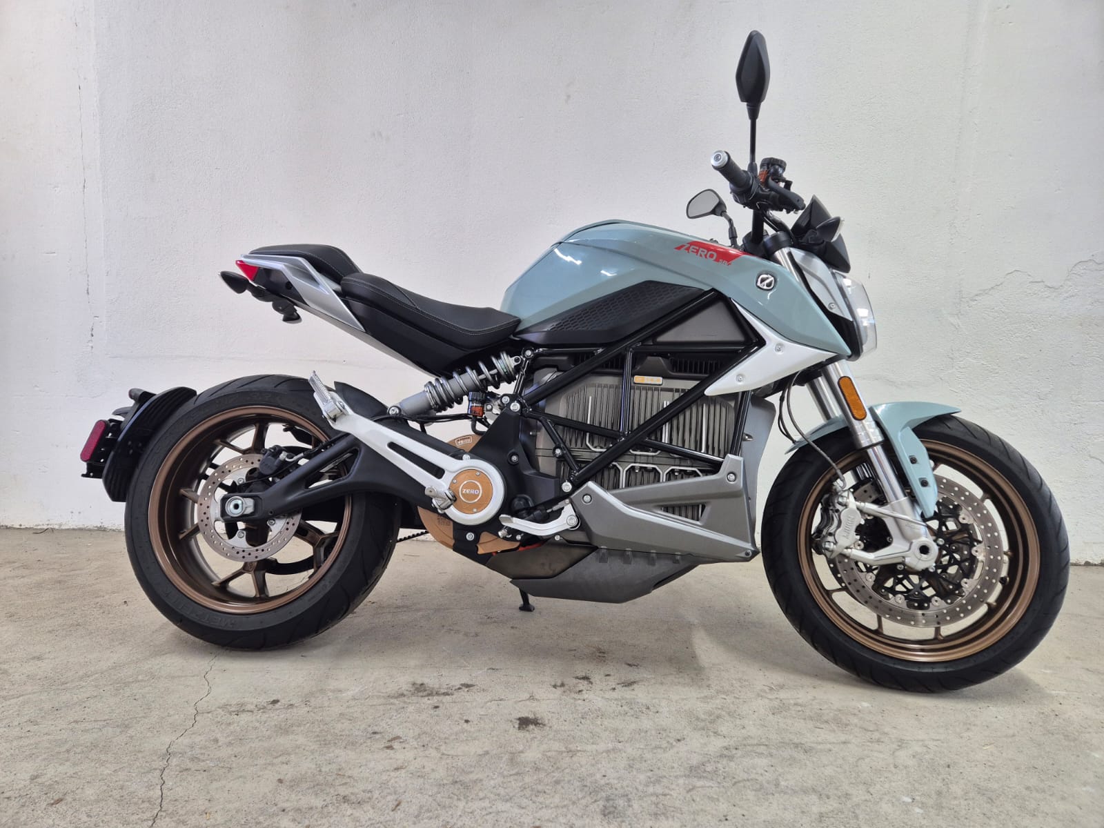 ZERO SR F Premium-image-6