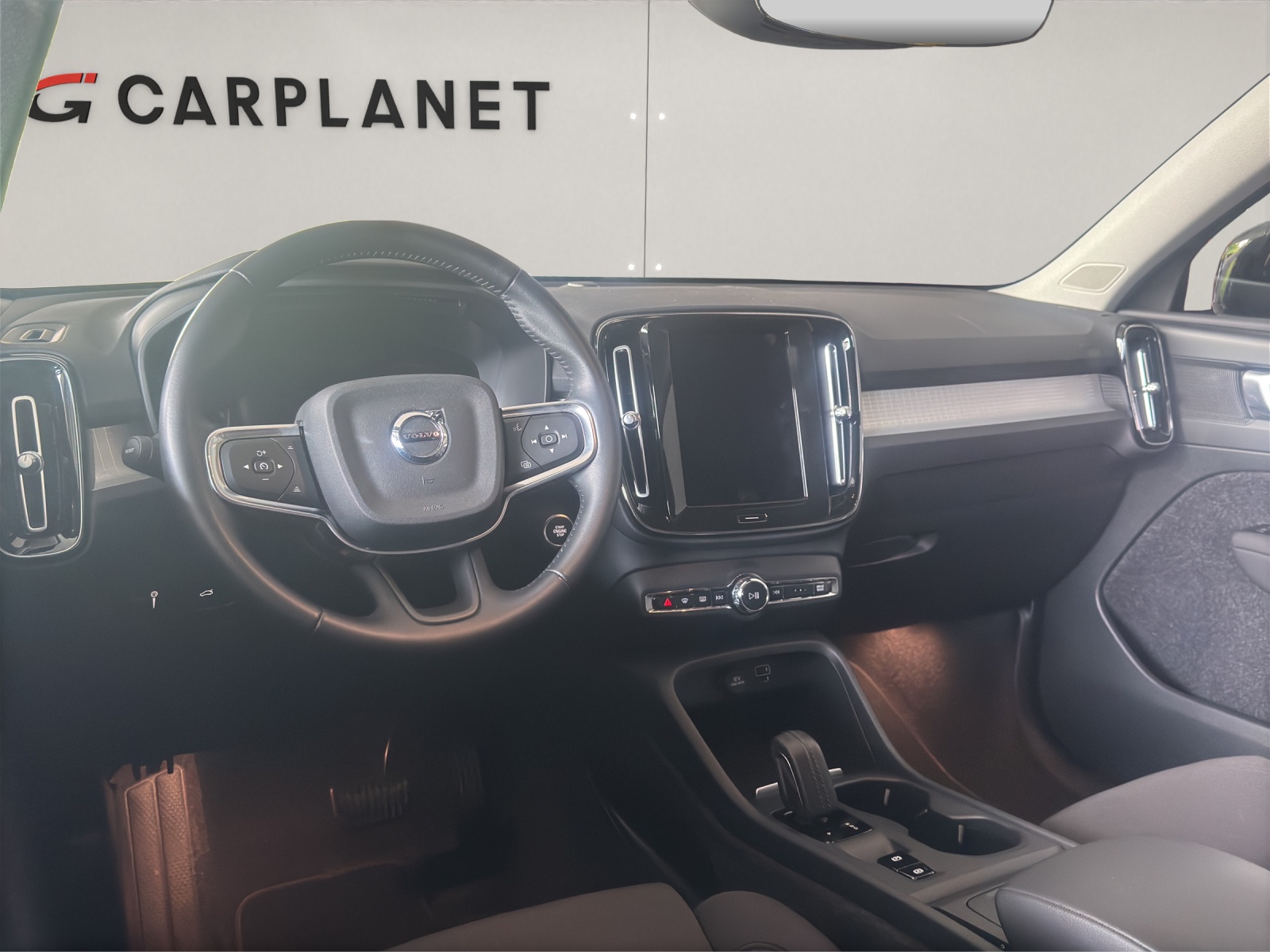 VOLVO XC40 1.5 T3 Momentum-image-7