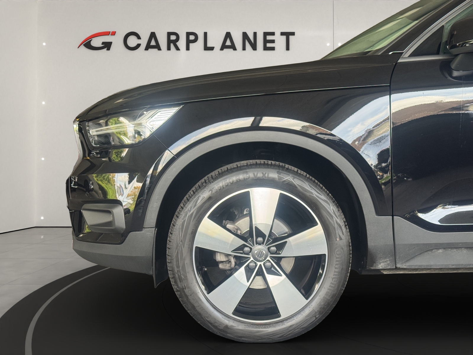 VOLVO XC40 1.5 T3 Momentum-showroom-element-3