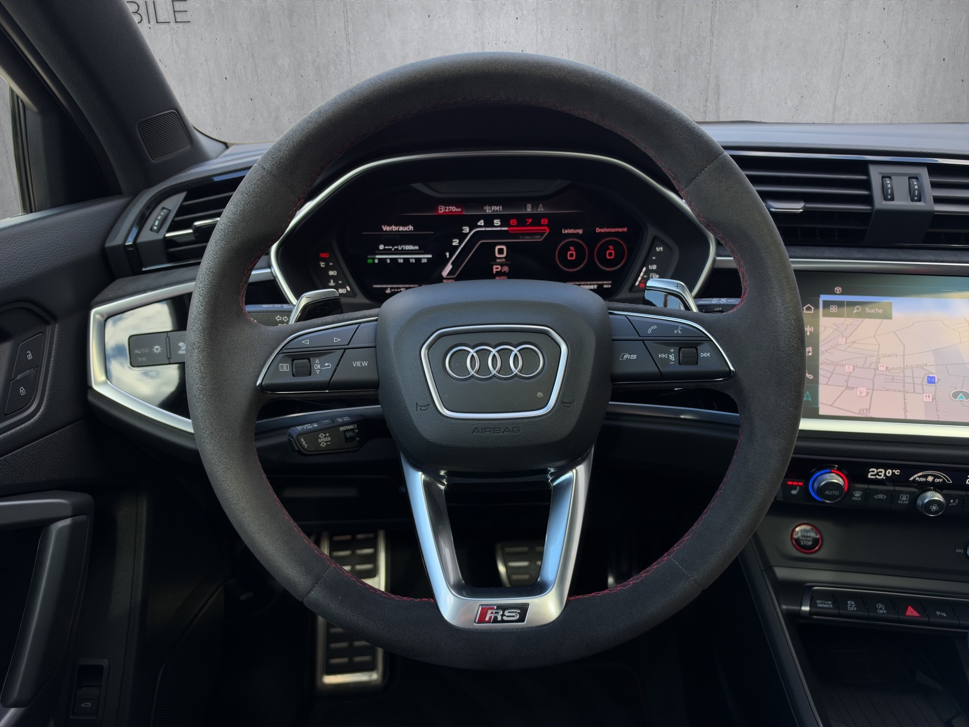 AUDI RS Q3 Sportback 2.5 TFSI quattro S-Tronic-image-16