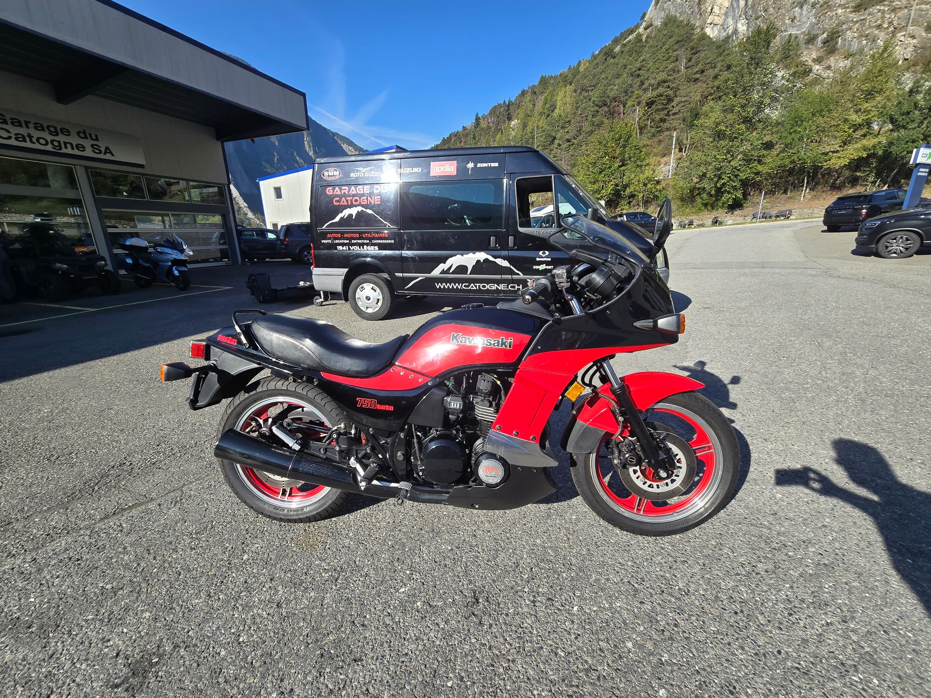KAWASAKI ZX 750 Turbo-image-8
