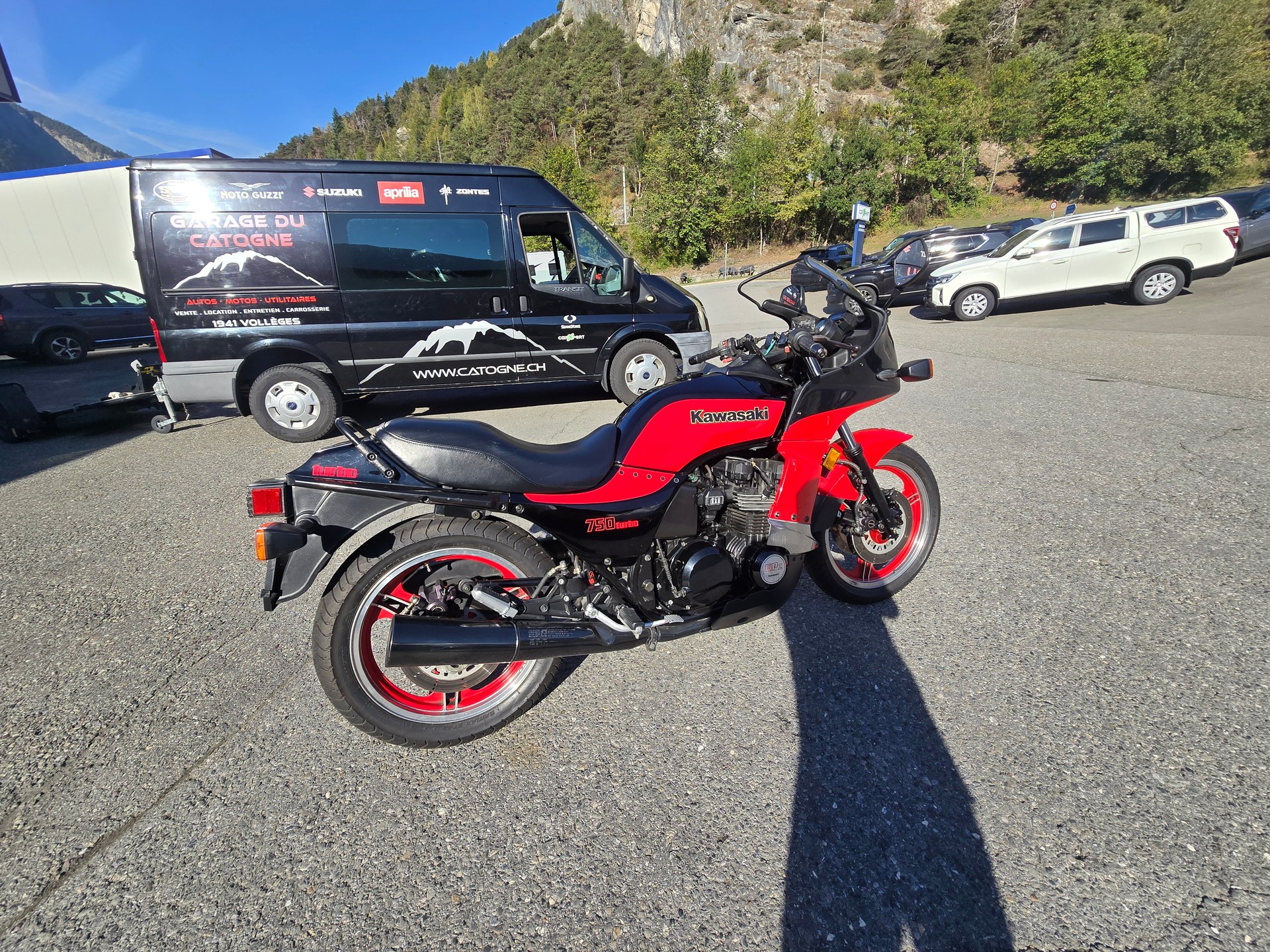 KAWASAKI ZX 750 Turbo-image-9