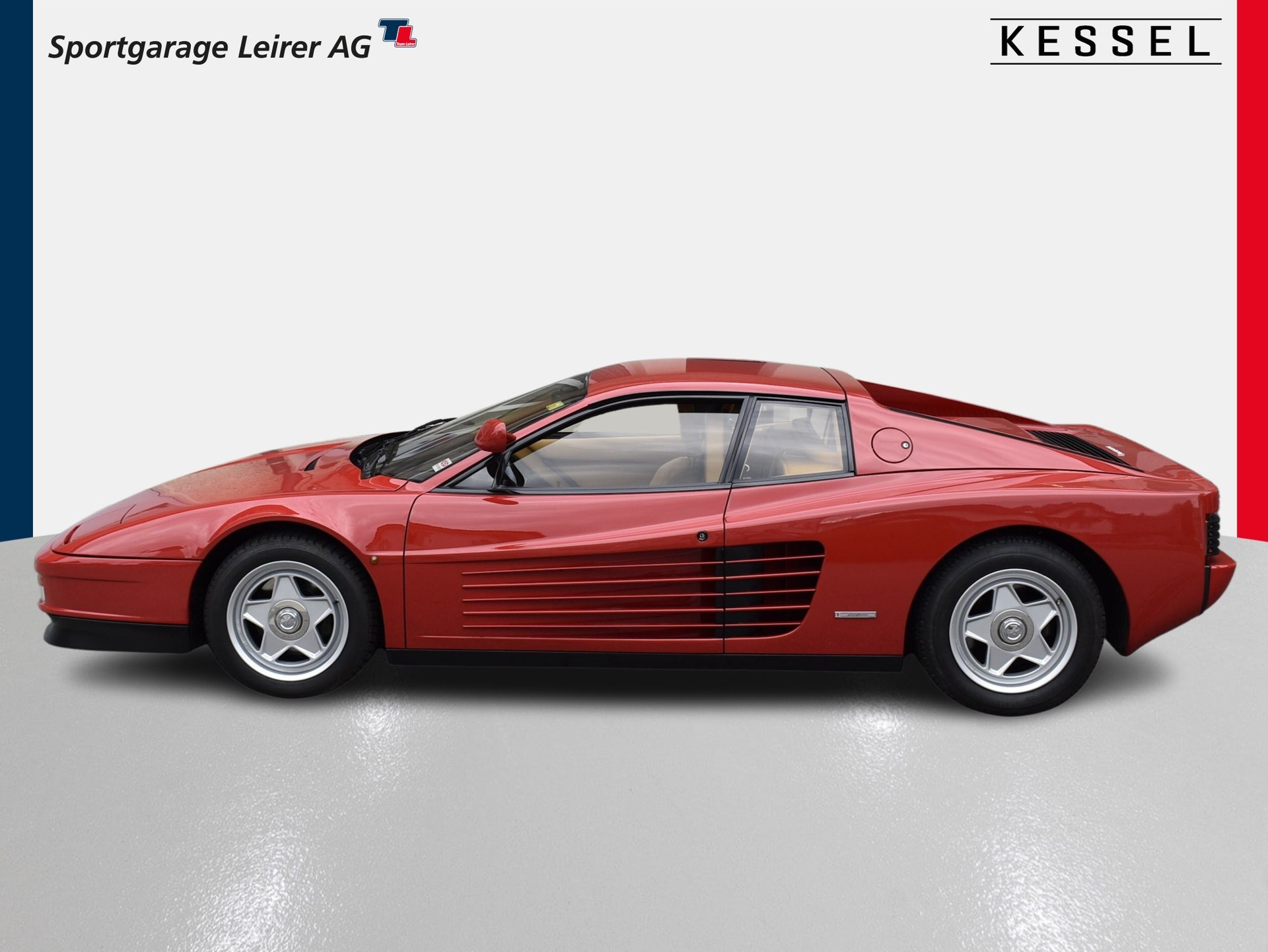 FERRARI Testarossa-showroom-element-1