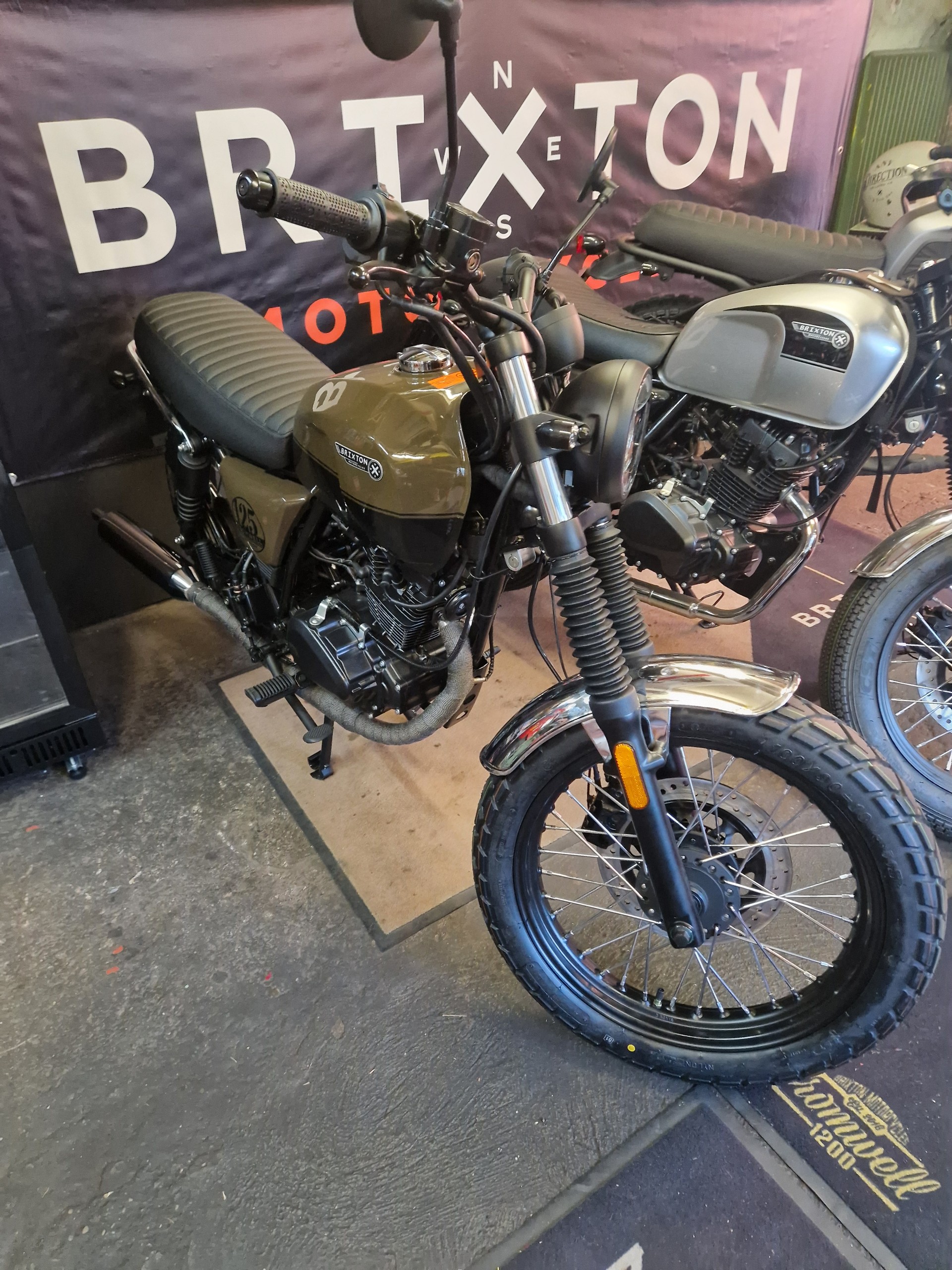 BRIXTON Cromwell 125 ABS-image-1
