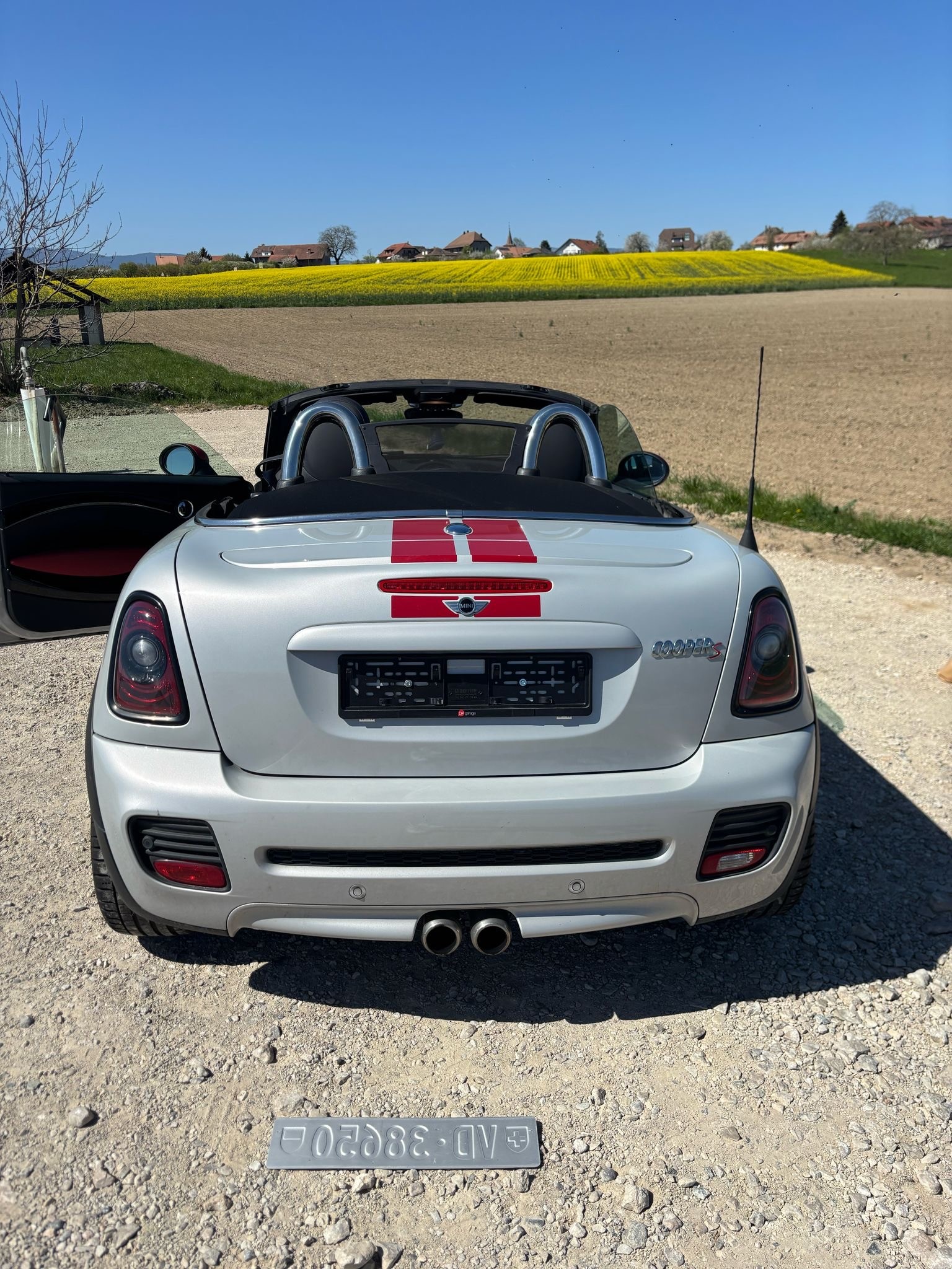 MINI Cooper S Roadster-image-1
