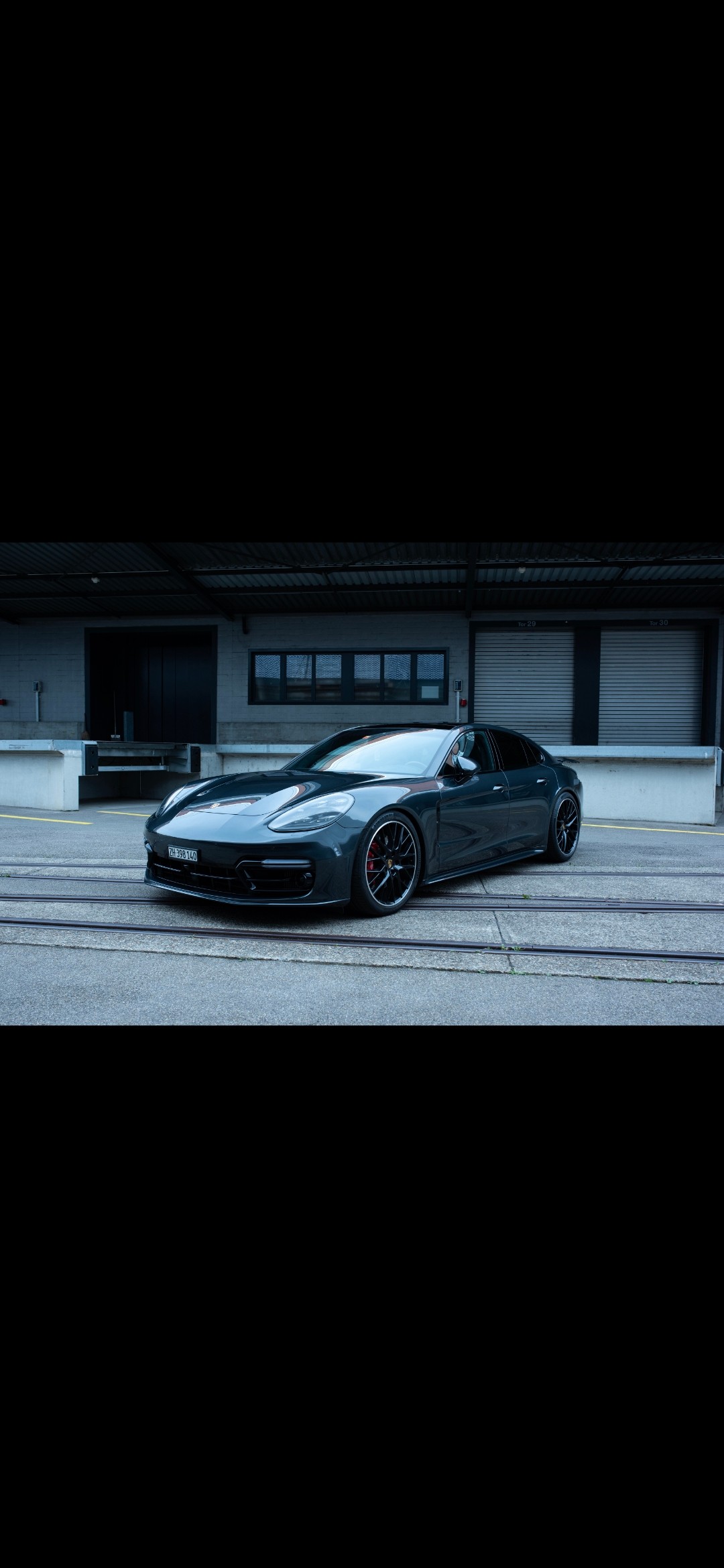 PORSCHE Panamera GTS V8 PDK (Akrapovic)-image-1