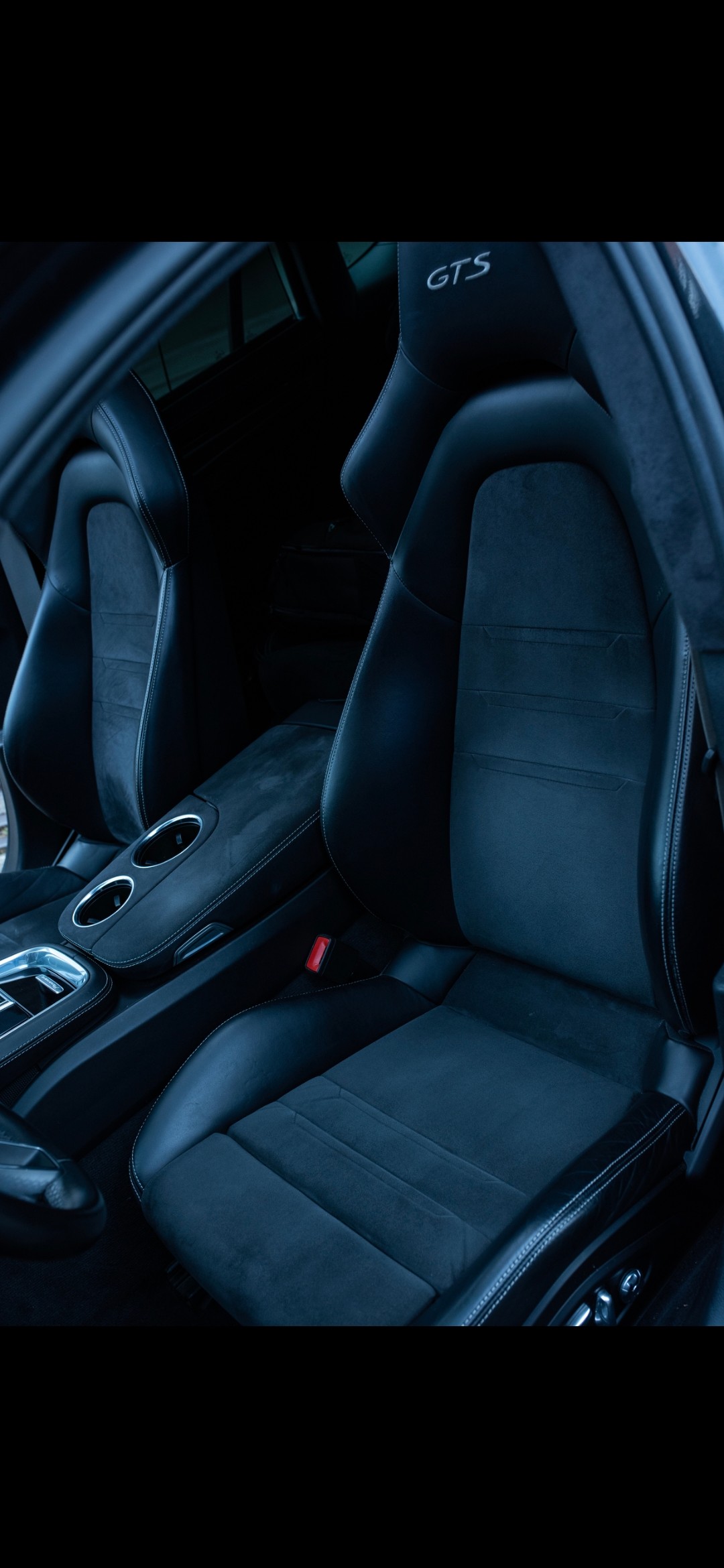 PORSCHE Panamera GTS V8 PDK (Akrapovic)-image-13