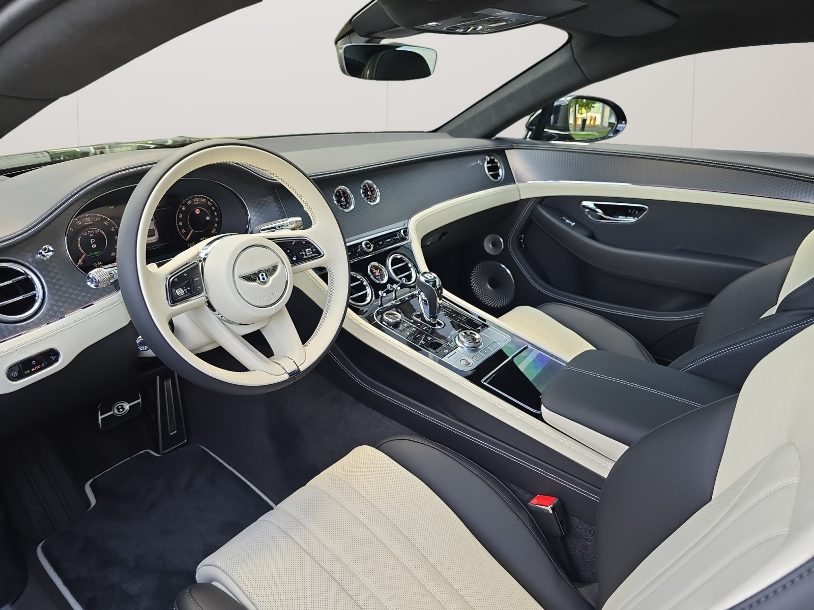 BENTLEY Continental GT V8 4.0 PHEV 680 PS/ 1.9 % Leasing möglich-showroom-element-3