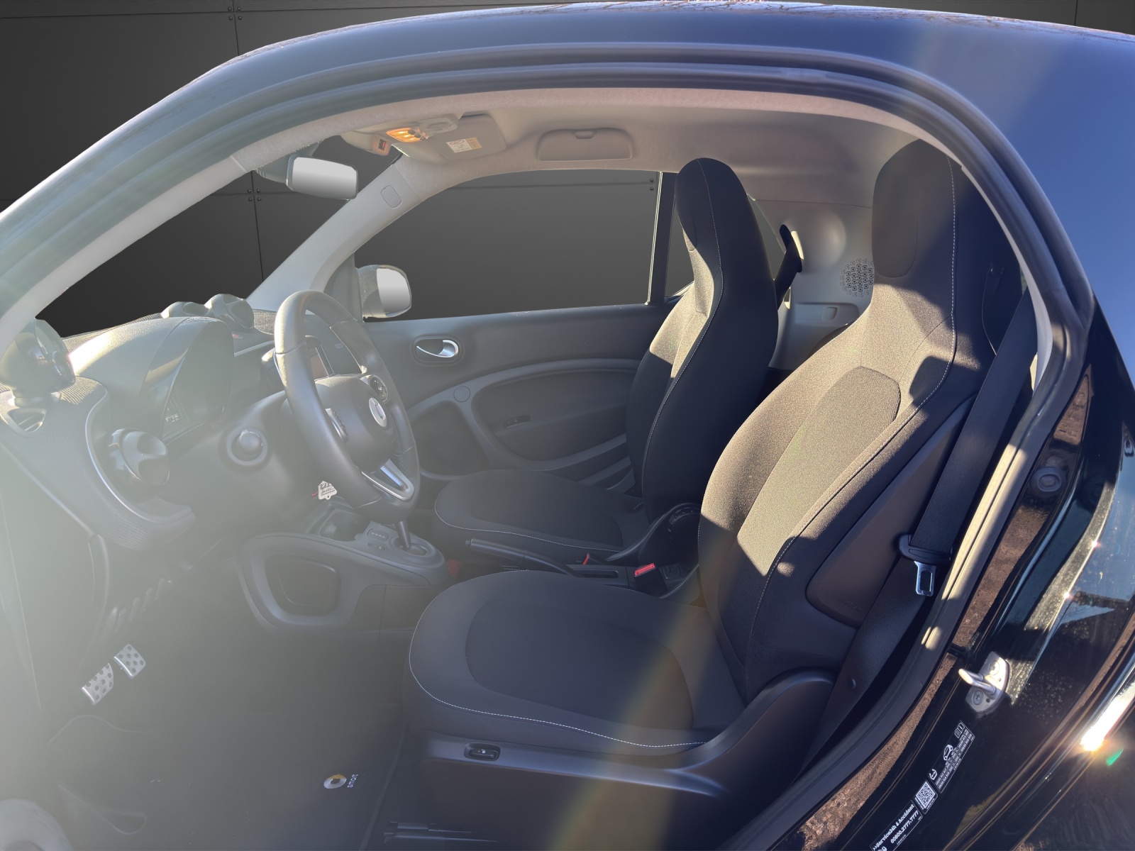 SMART Fortwo Coupé EQ-image-12
