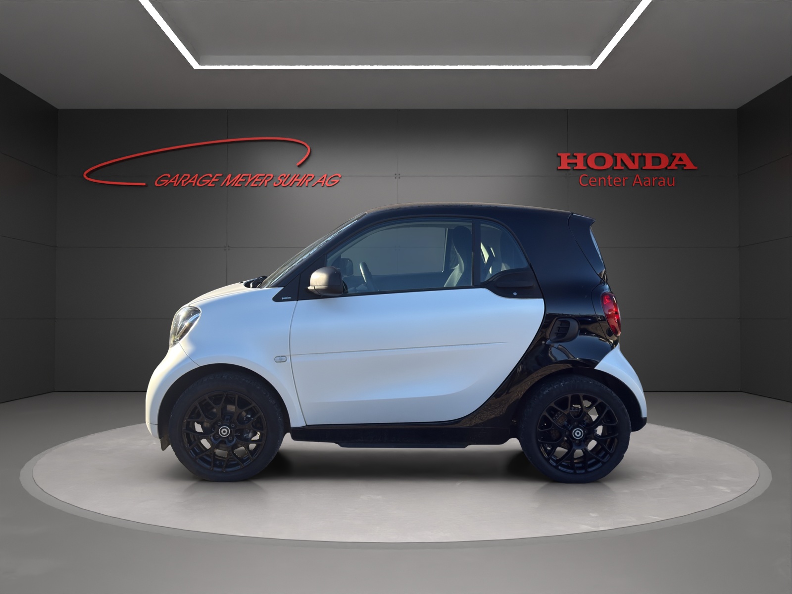 SMART Fortwo Coupé EQ-image-3