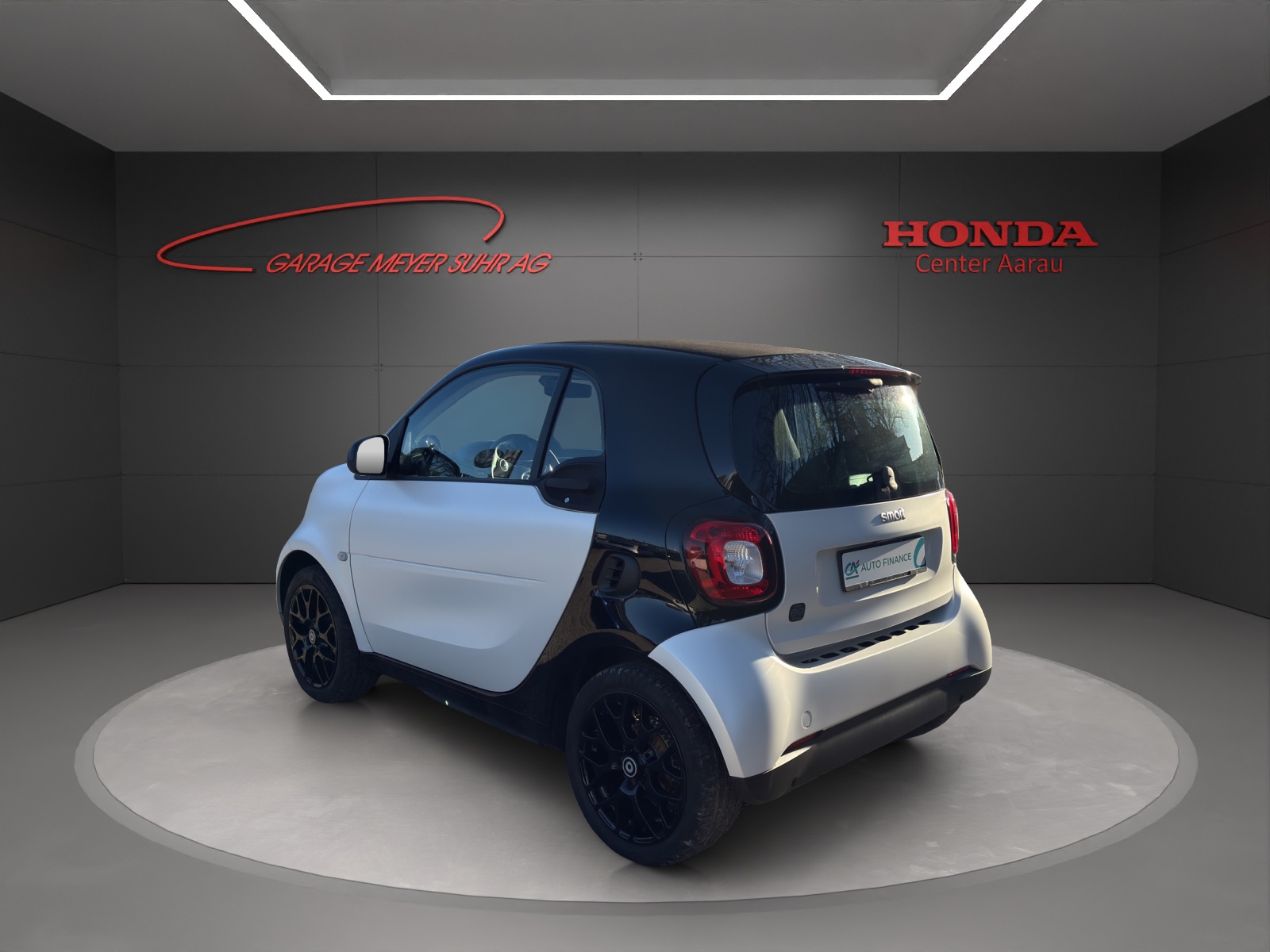 SMART Fortwo Coupé EQ-image-4