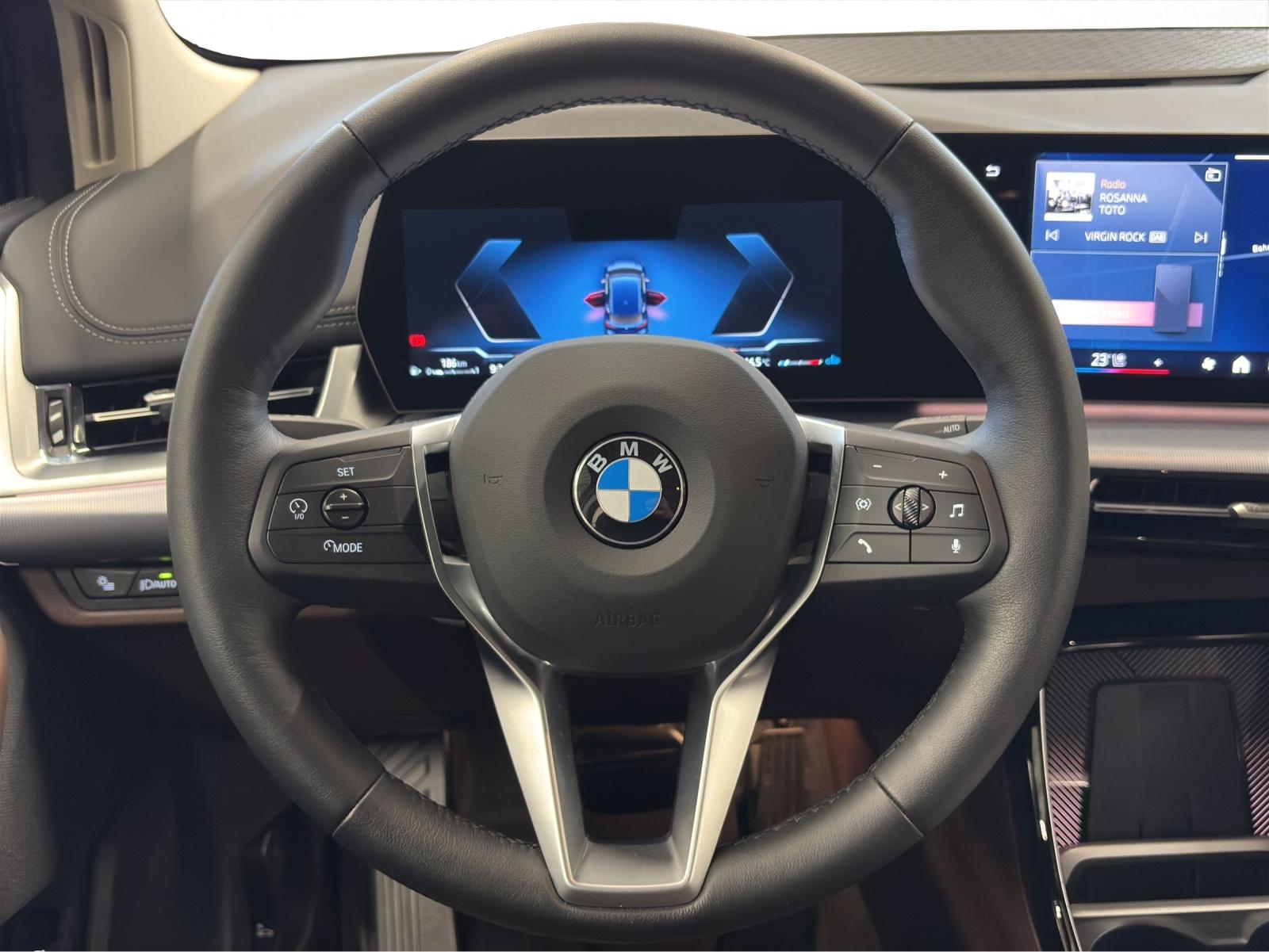 BMW 223i SDKG Active Tourer-image-10