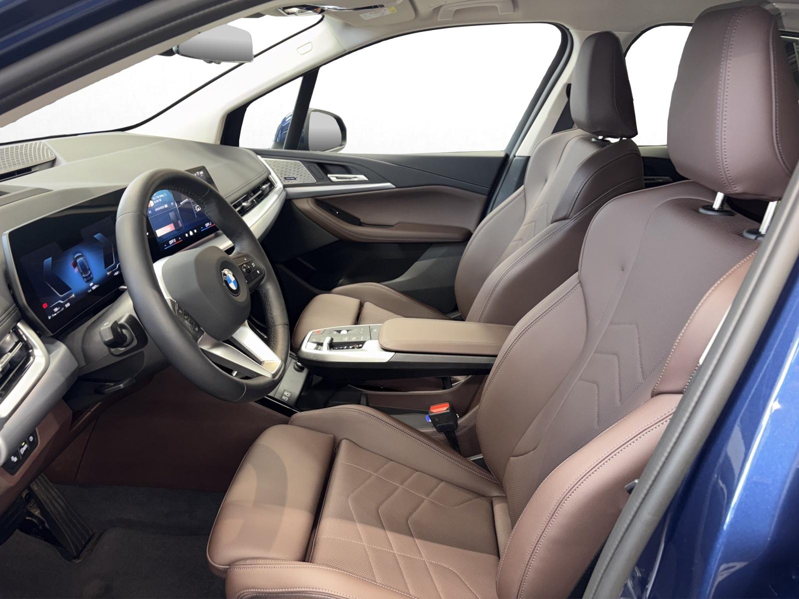 BMW 223i SDKG Active Tourer-image-9