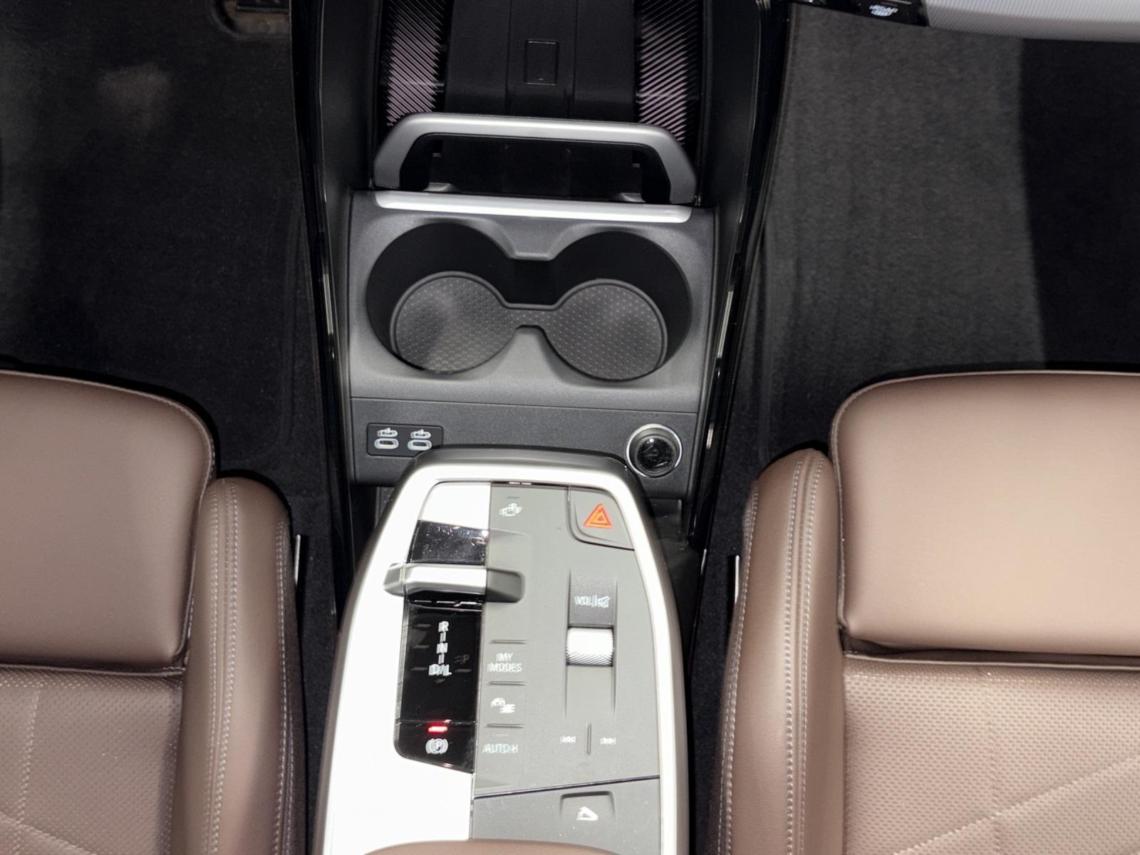 BMW 223i SDKG Active Tourer-image-19