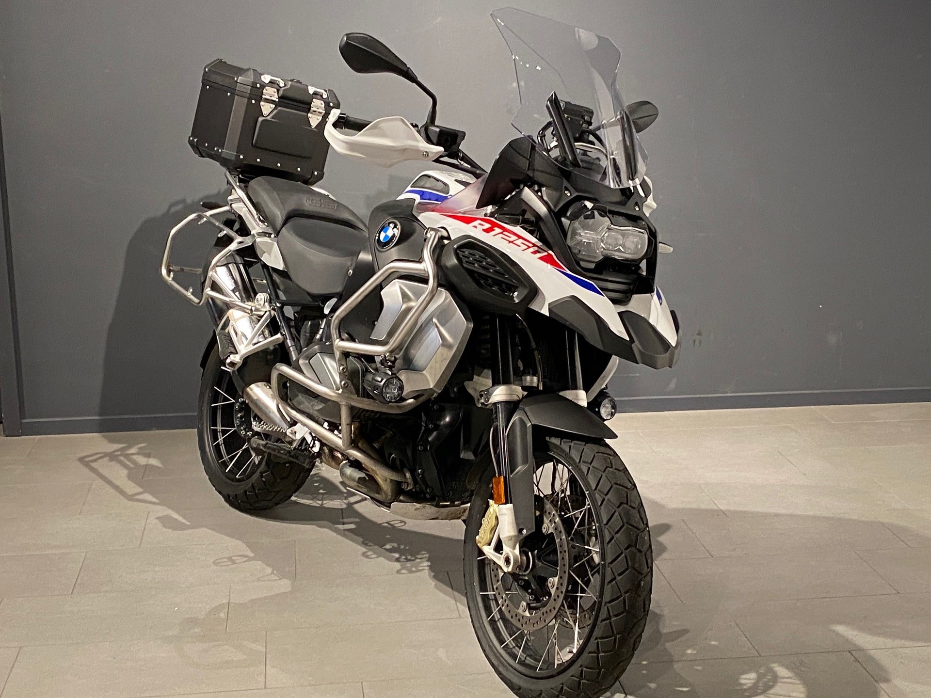 BMW R 1250 GS Adventure-image-1