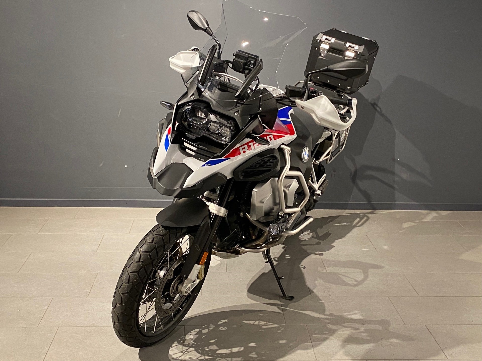 BMW R 1250 GS Adventure-image-2