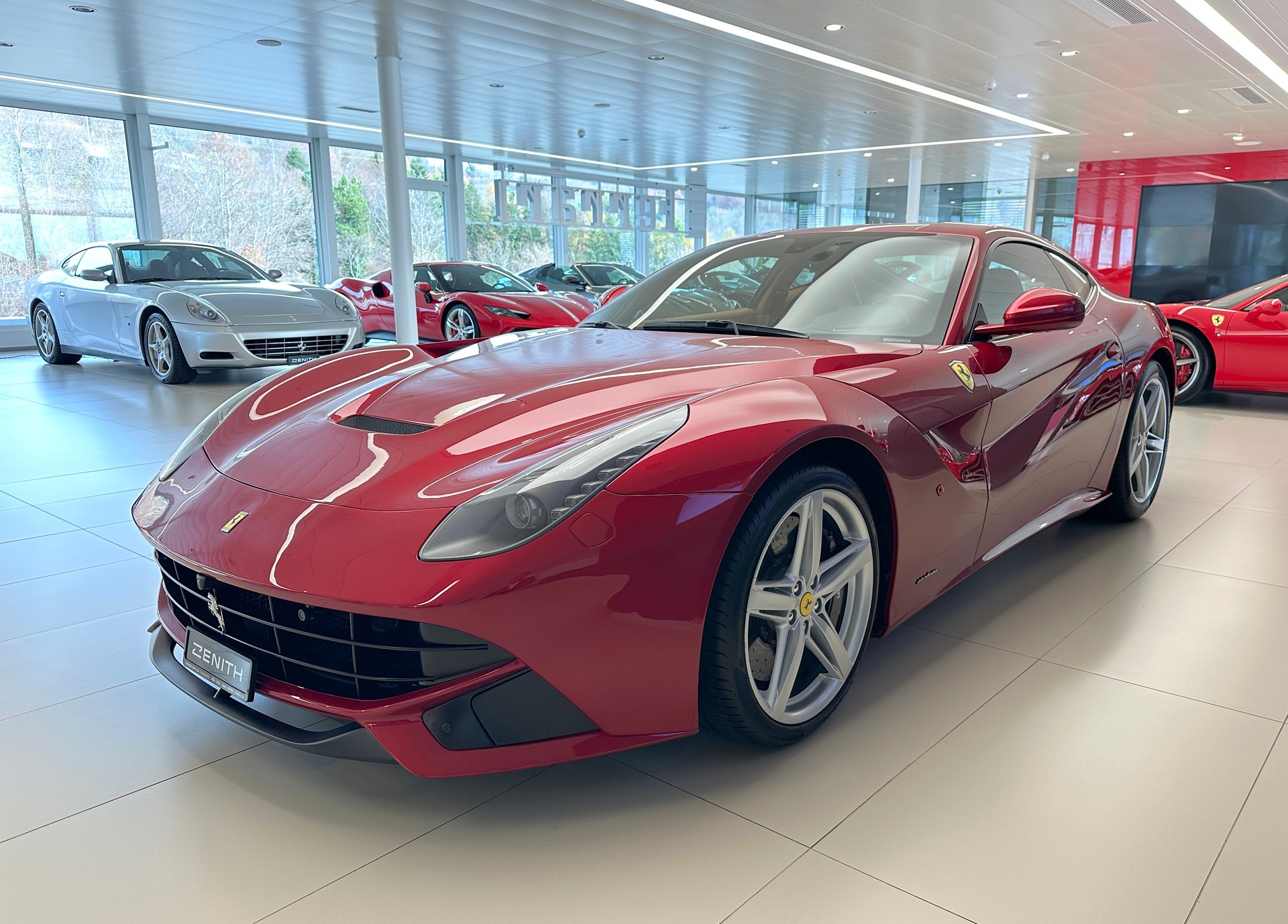 FERRARI F12 Berlinetta-image-0