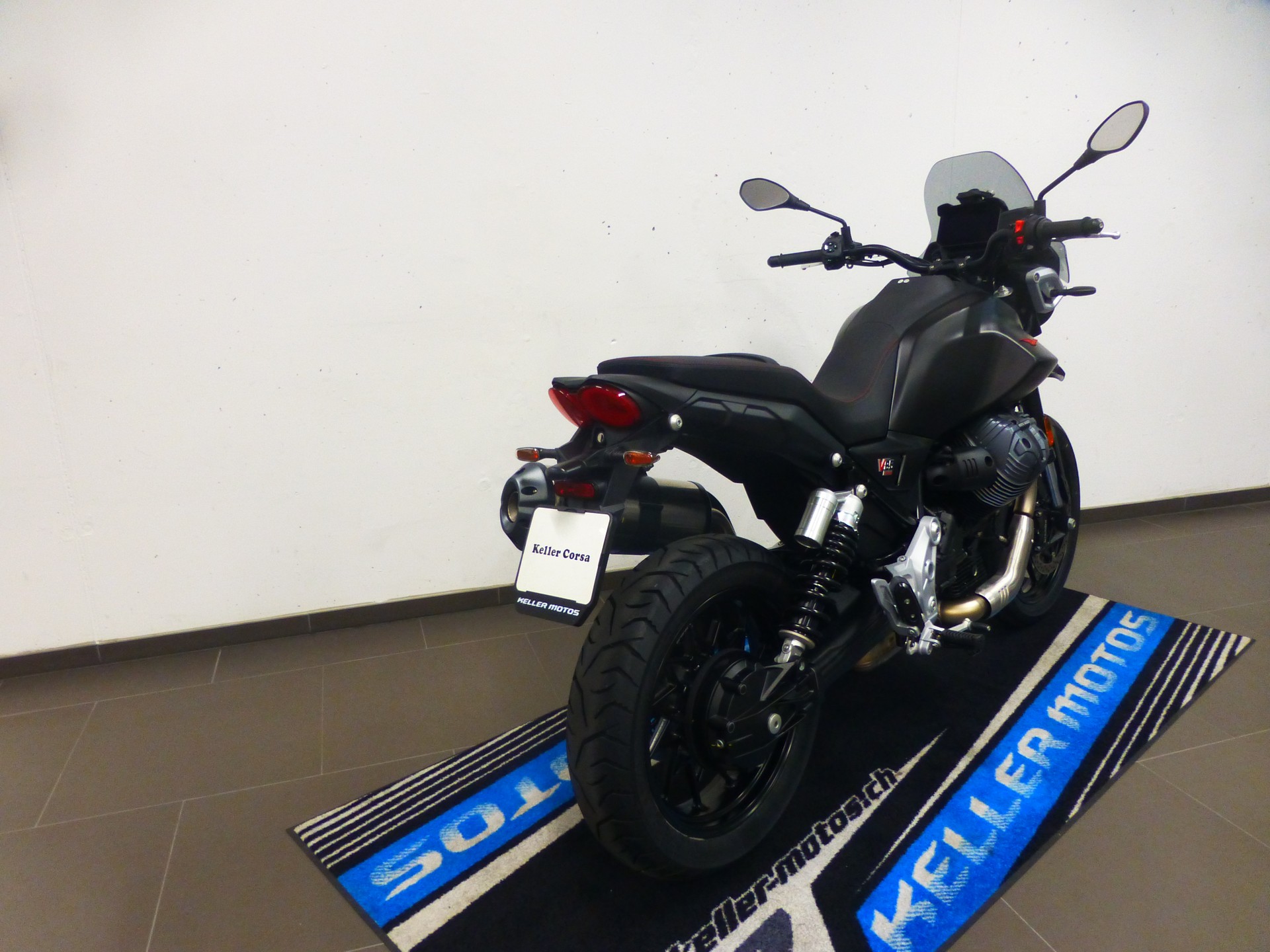 MOTO GUZZI V85 TT Strada E5+ 35KW-image-12