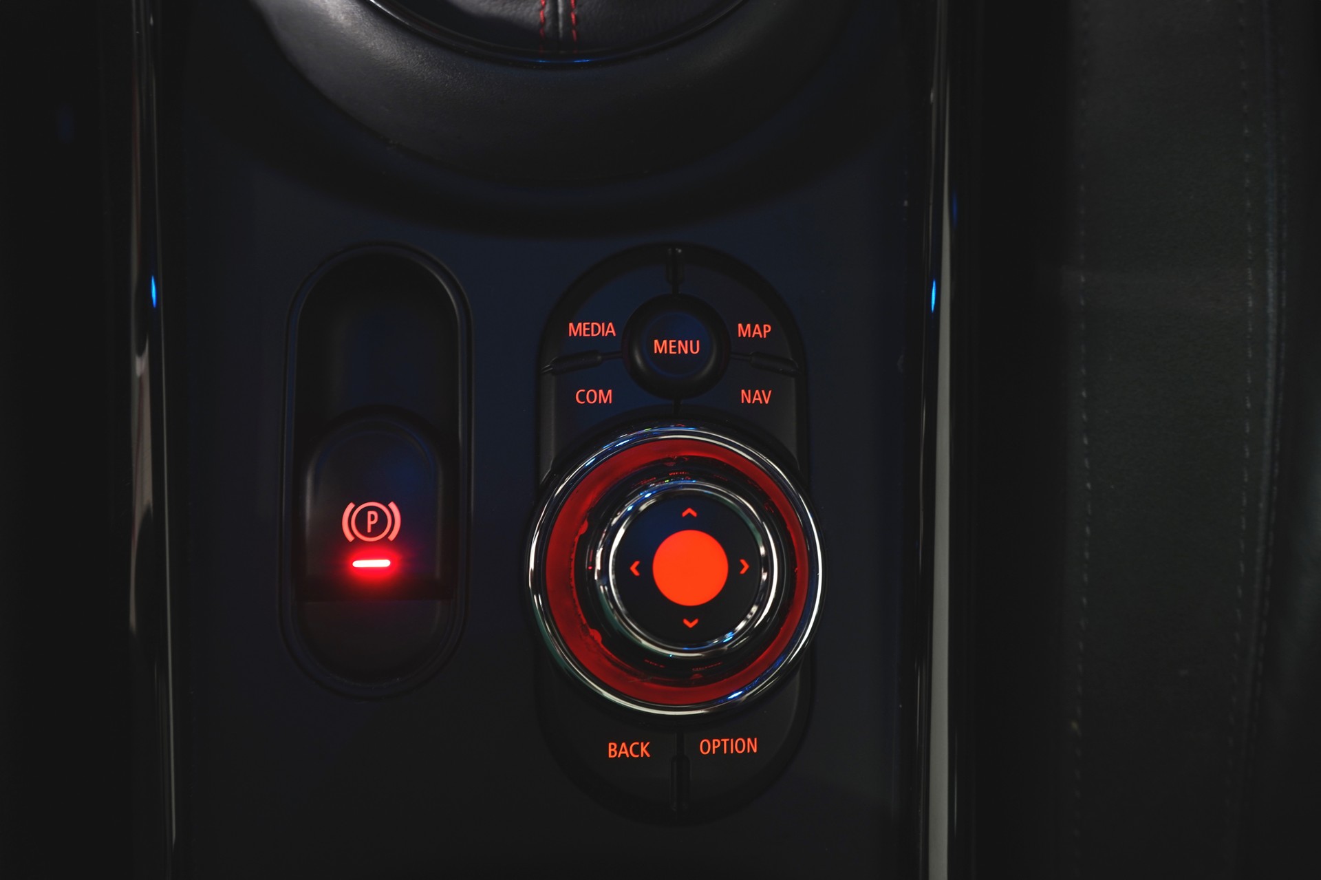 MINI Clubman Cooper John Cooper Works ALL4 Steptronic-image-19